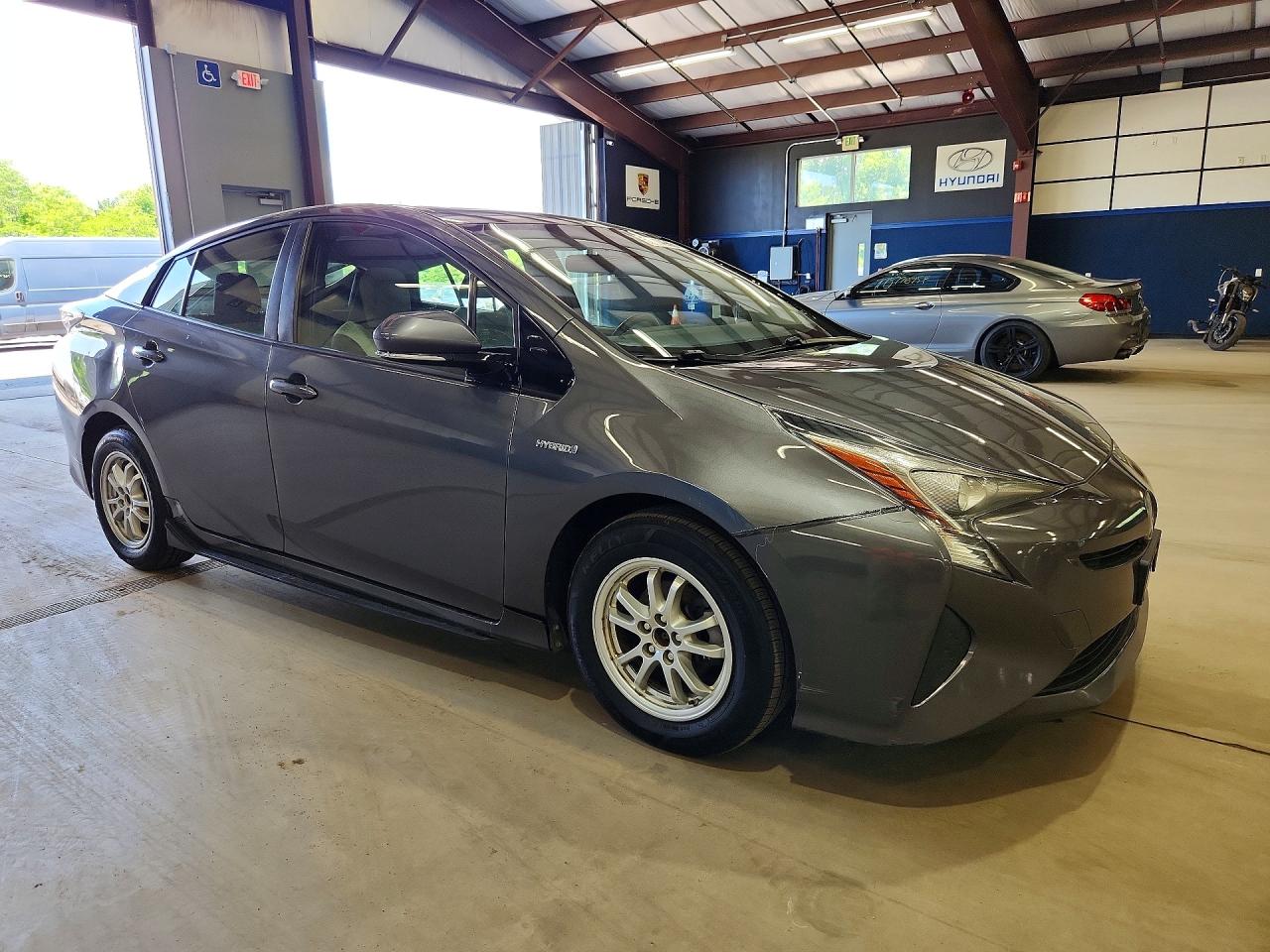 2017 Toyota Prius Three Charcoal vin: JTDKARFU3H3035677