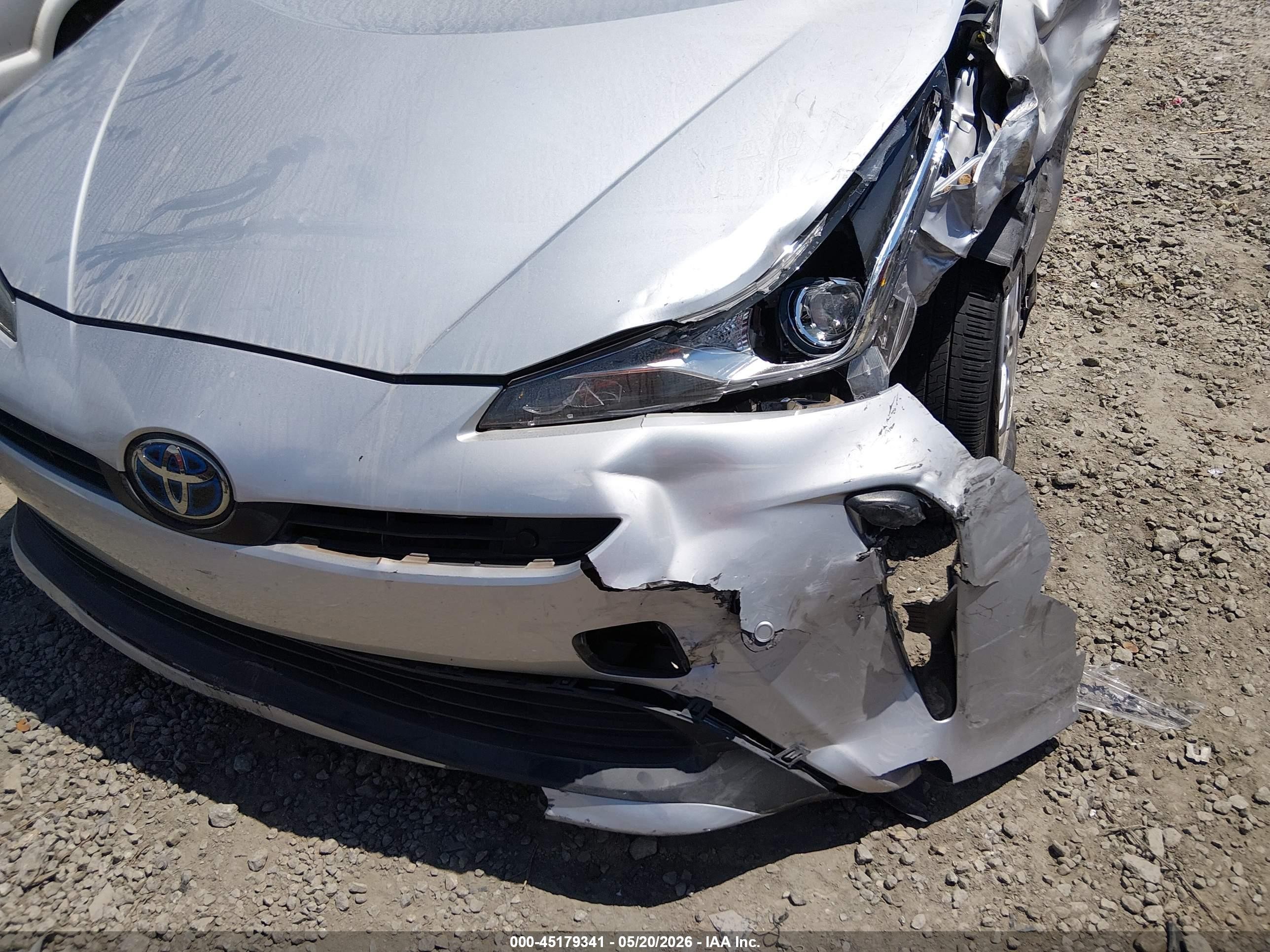 2020 Toyota Prius Le Silver vin: JTDKARFU3L3122651