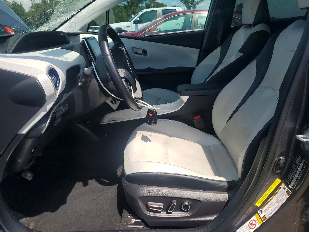 2018 Toyota Prius Four Touring Gray vin: JTDKARFU4J3059413