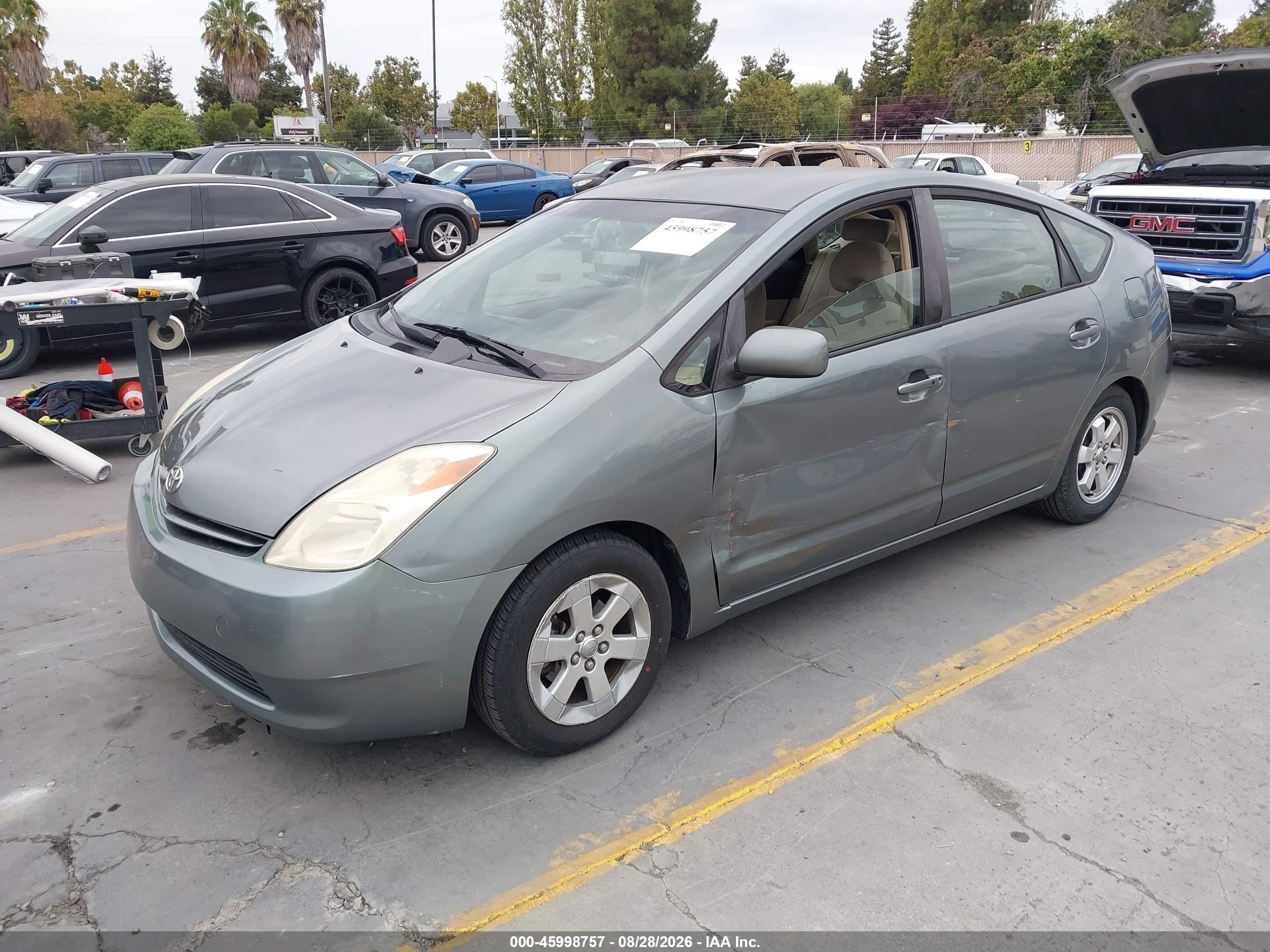 2004 Toyota Prius   Gray vin: JTDKB20U040017033