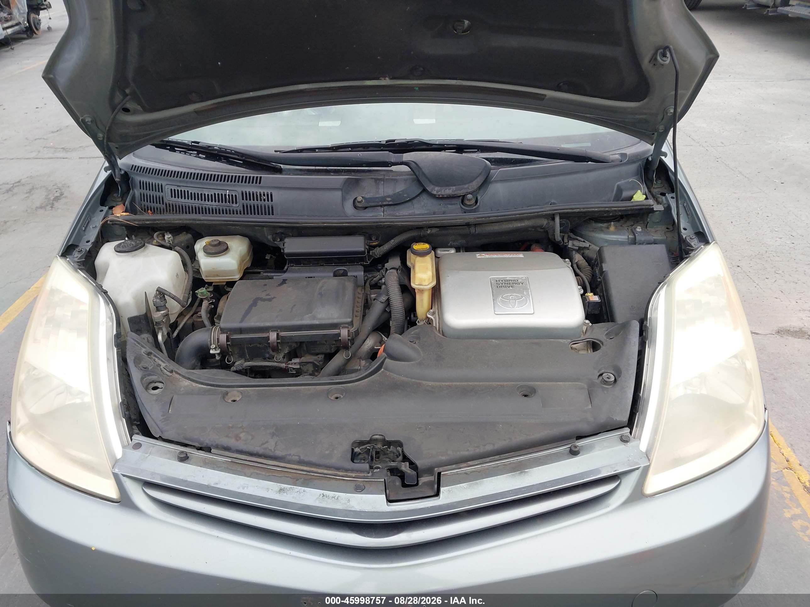 2004 Toyota Prius   Gray vin: JTDKB20U040017033
