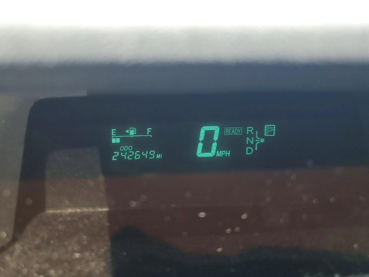 2004 Toyota Prius Base Silver vin: JTDKB20U040024032