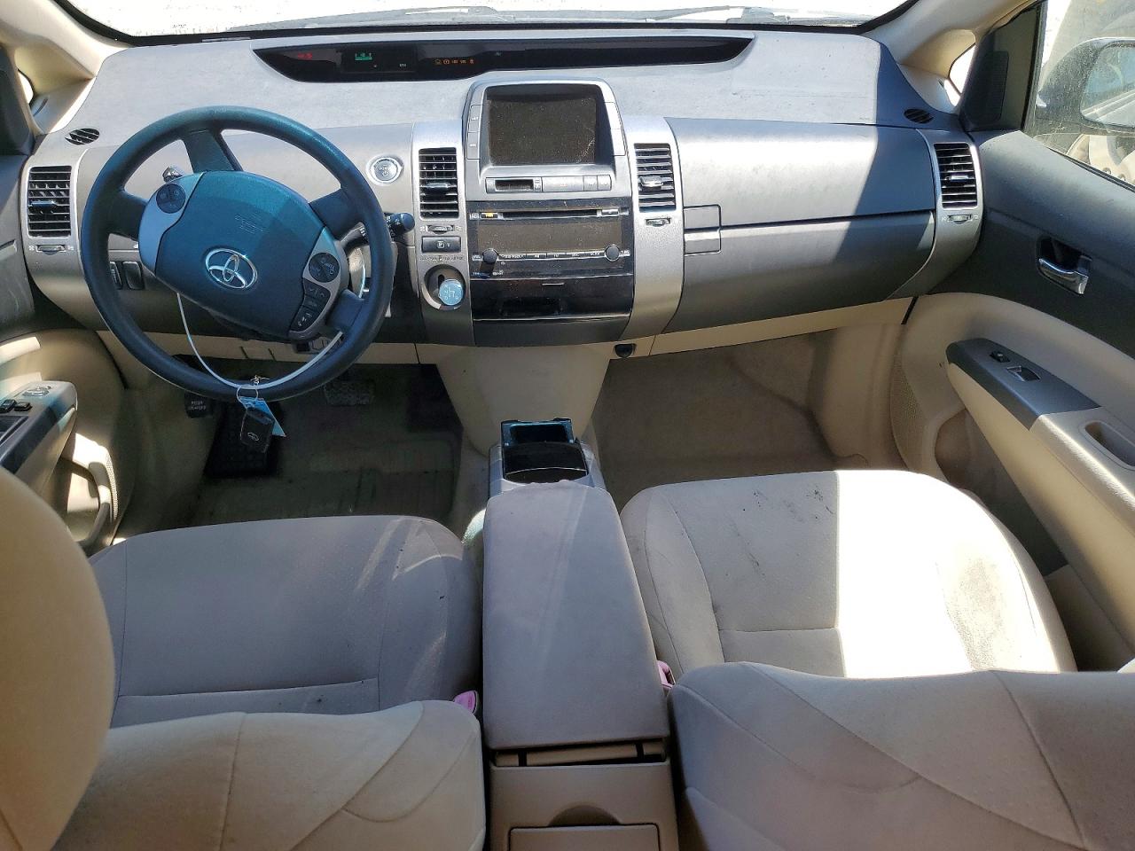 2004 Toyota Prius Base Gold vin: JTDKB20U040030252
