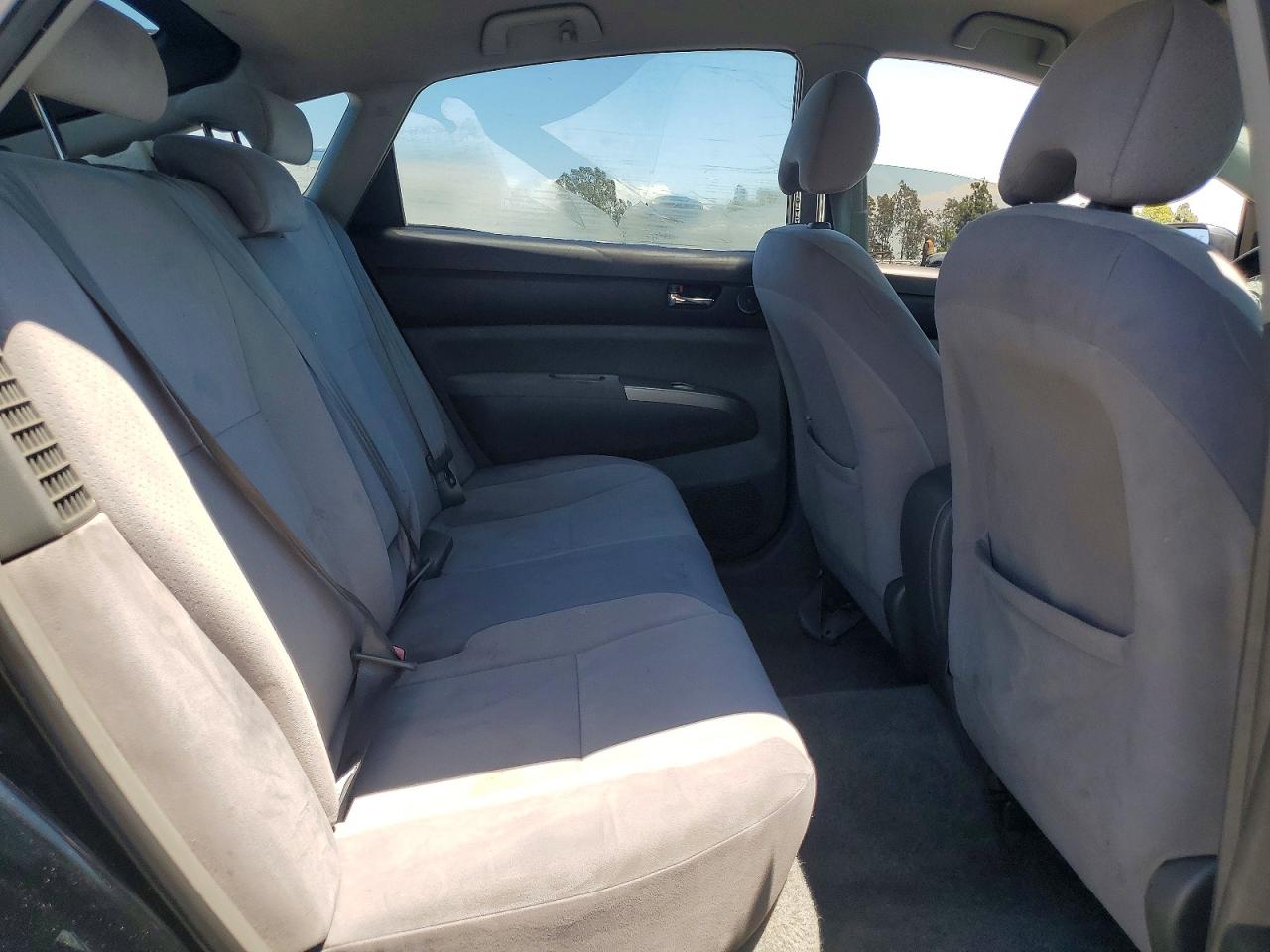 2004 Toyota Prius Base Black vin: JTDKB20U040037914