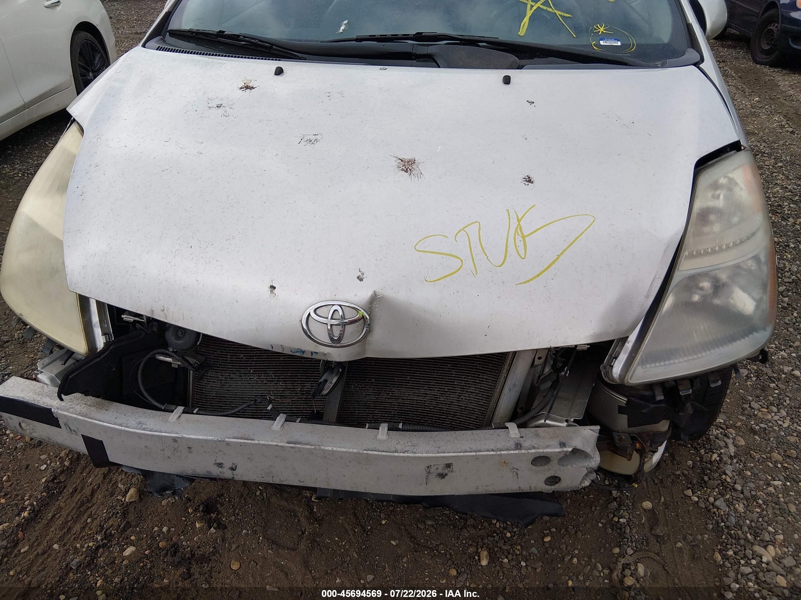 2005 Toyota Prius   Silver vin: JTDKB20U050117800