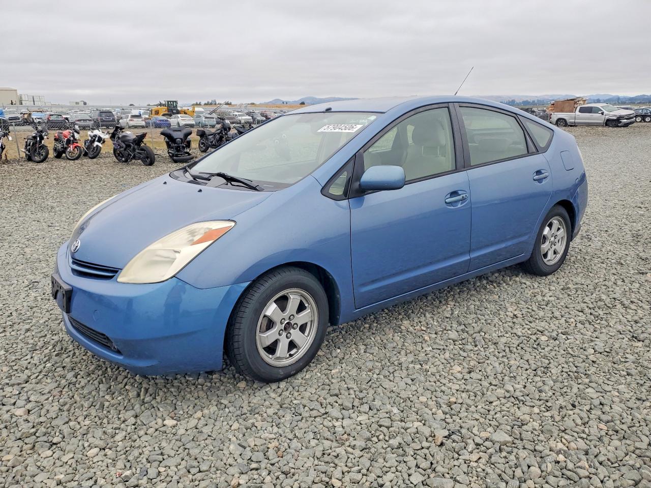 2005 Toyota Prius Base Blue vin: JTDKB20U050121605