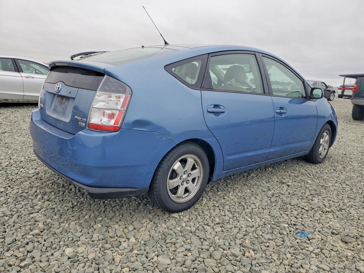 2005 Toyota Prius Base Синий vin: JTDKB20U050121605