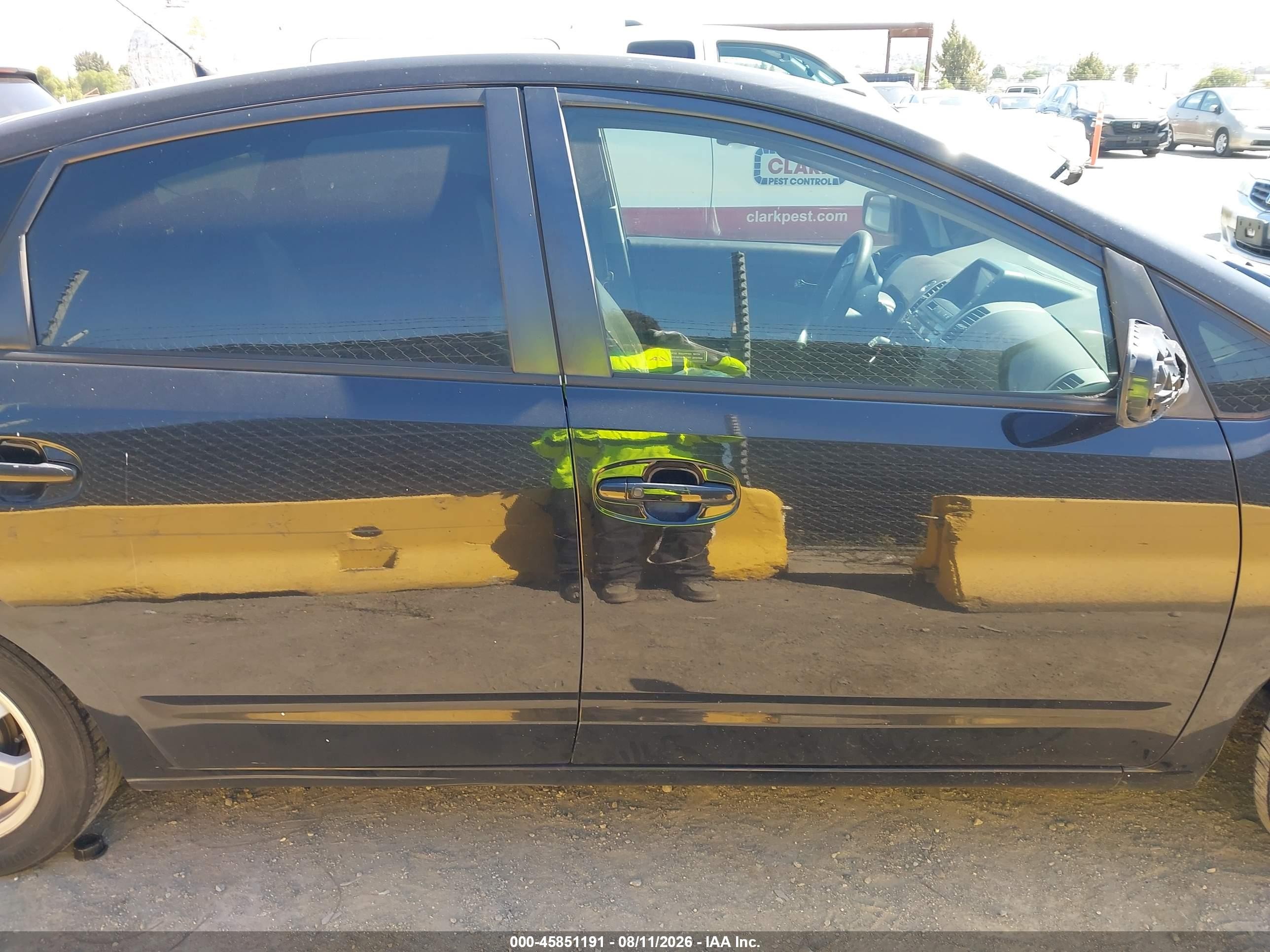 2005 Toyota Prius   Black vin: JTDKB20U053028162