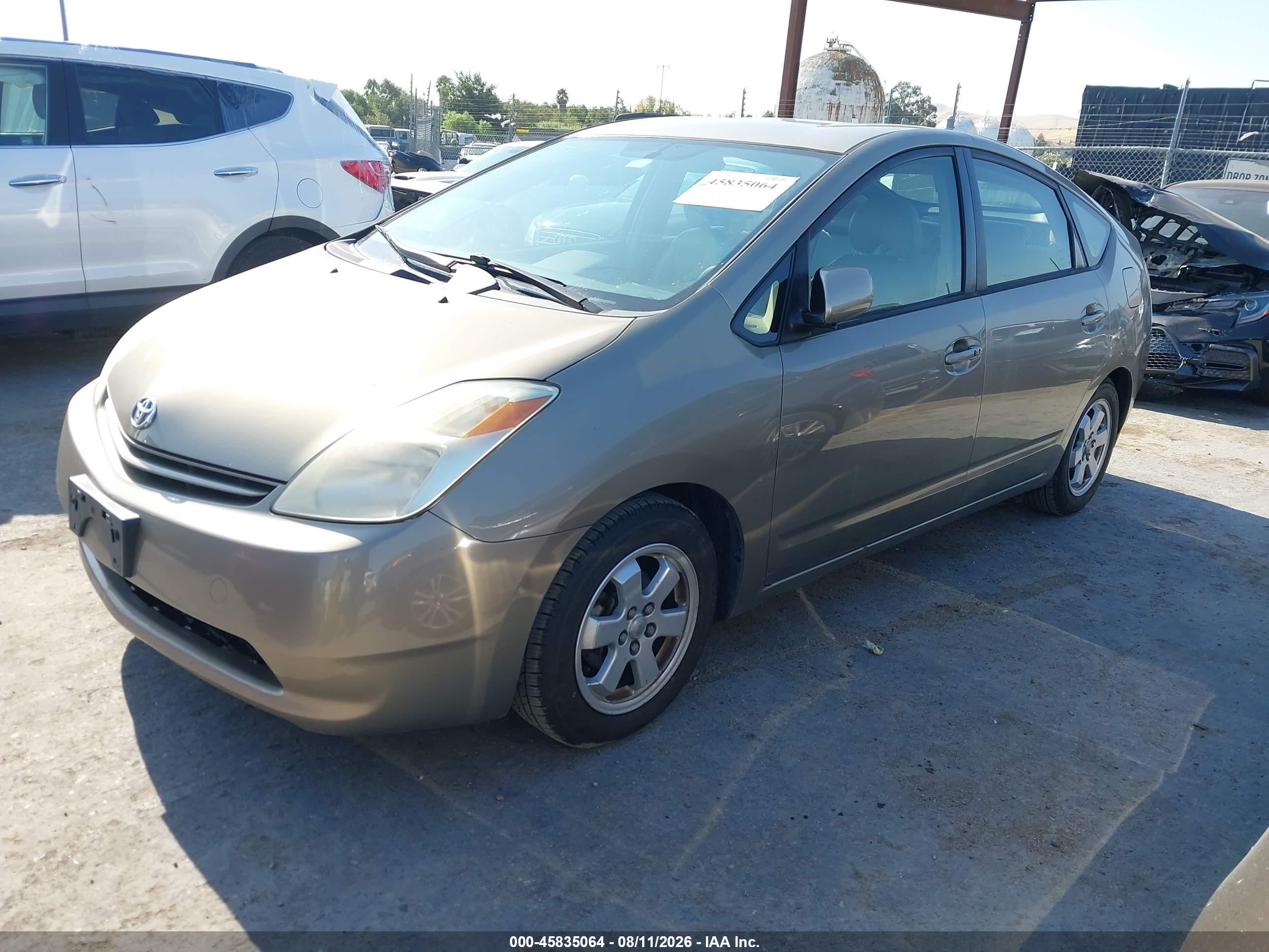2005 Toyota Prius   Gold vin: JTDKB20U053029733