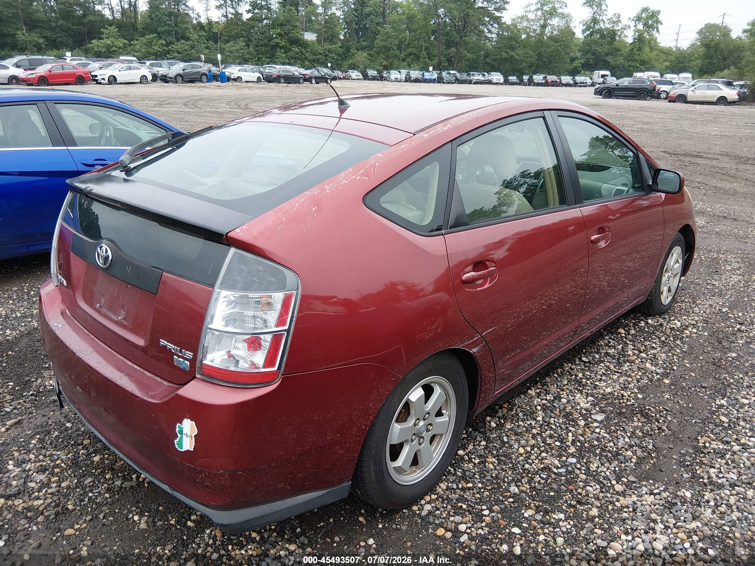2005 Toyota Prius   Красный vin: JTDKB20U053043762