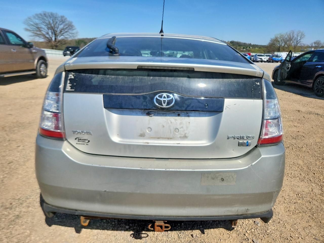 2005 Toyota Prius Base Silver vin: JTDKB20U053045270
