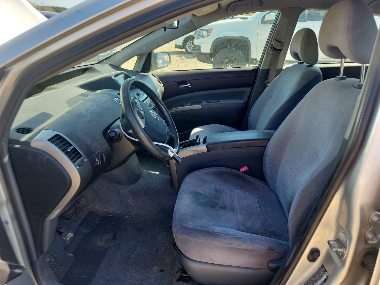 2005 Toyota Prius Base Silver vin: JTDKB20U053045270