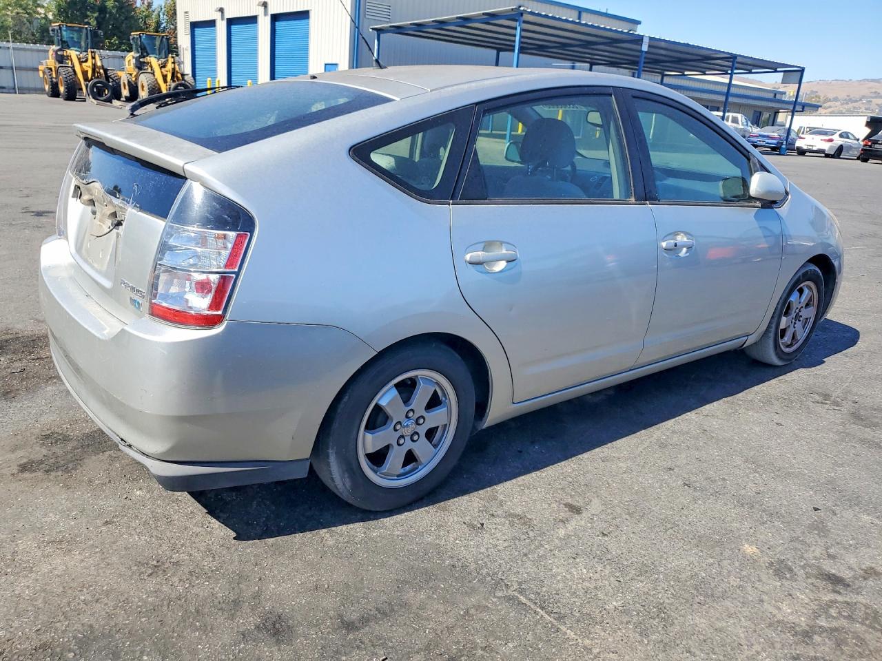 2005 Toyota Prius Silver vin: JTDKB20U053062151