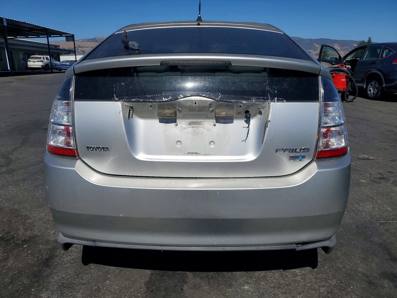 2005 Toyota Prius Silver vin: JTDKB20U053062151