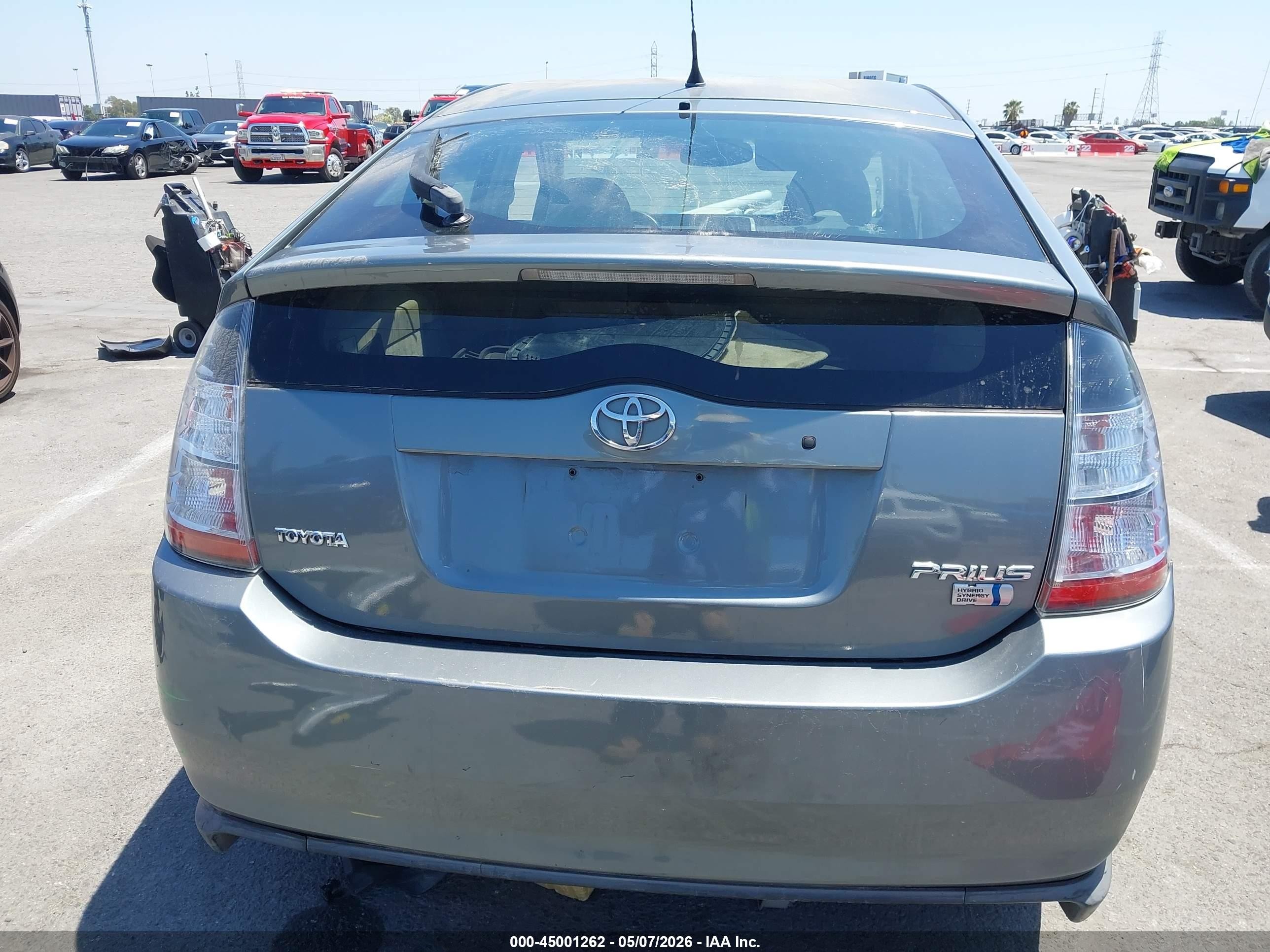 2005 Toyota Prius   Gray vin: JTDKB20U053064286