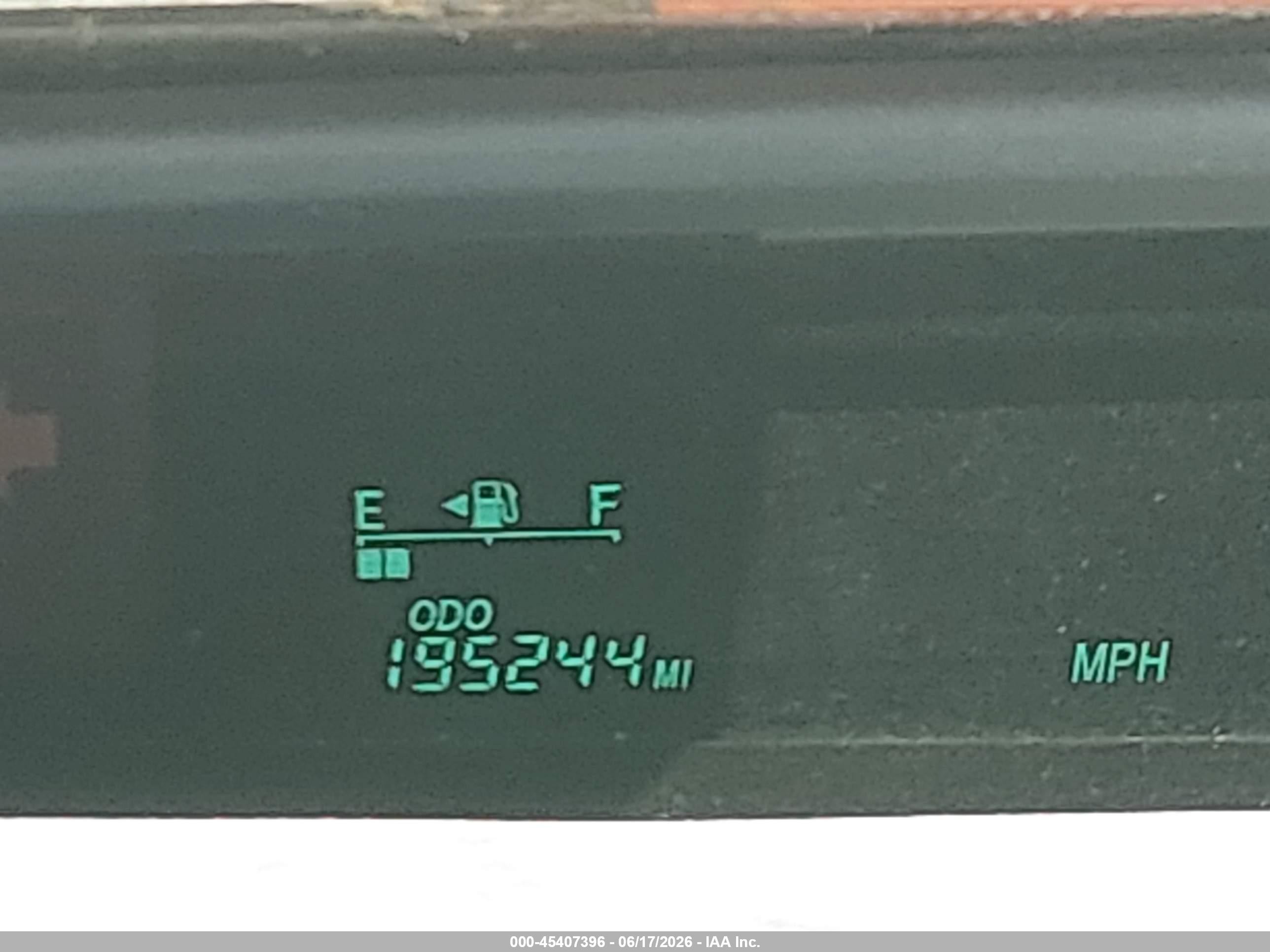 2005 Toyota Prius   Gray vin: JTDKB20U053073425