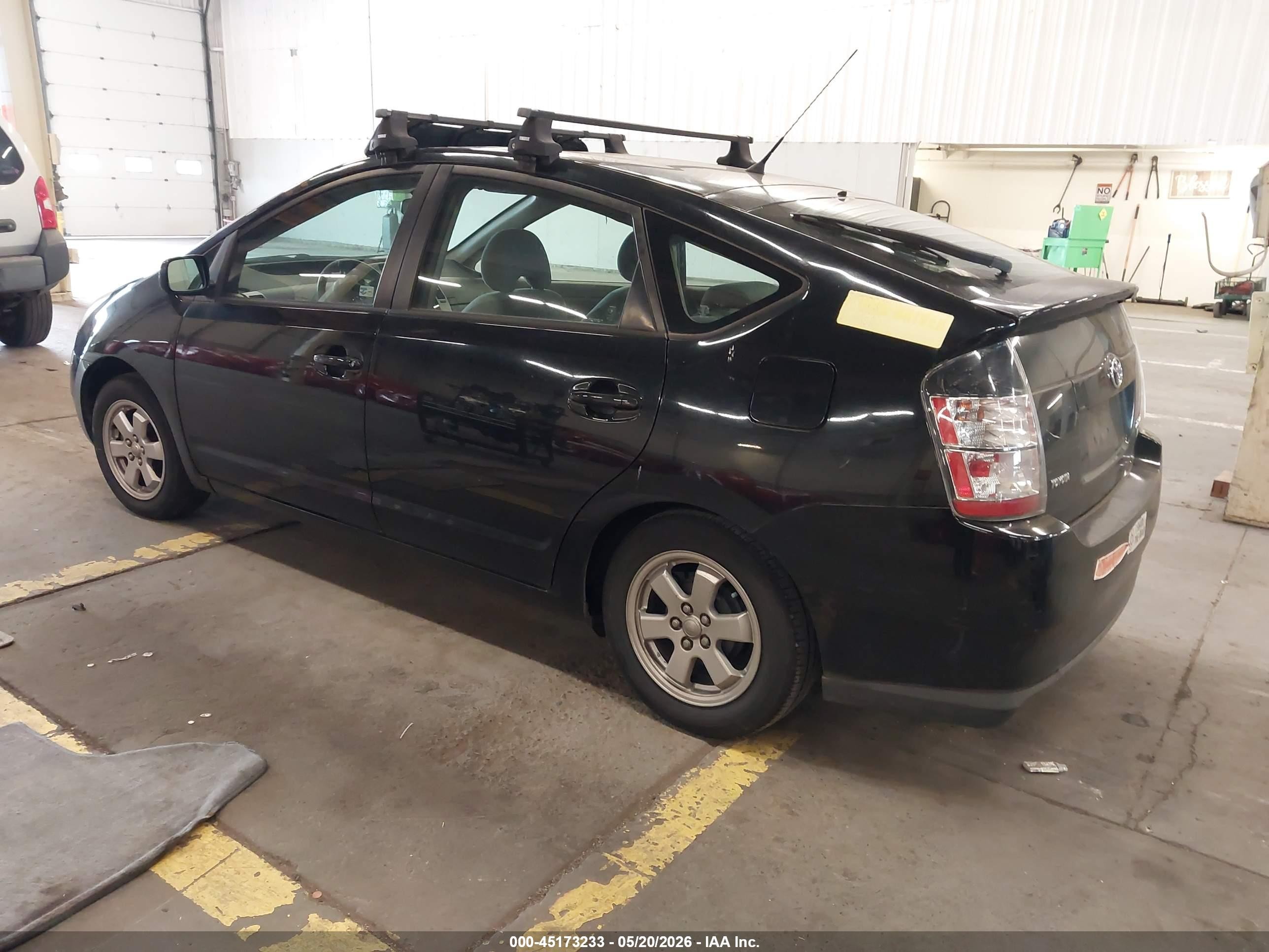 2005 Toyota Prius   Black vin: JTDKB20U053088863