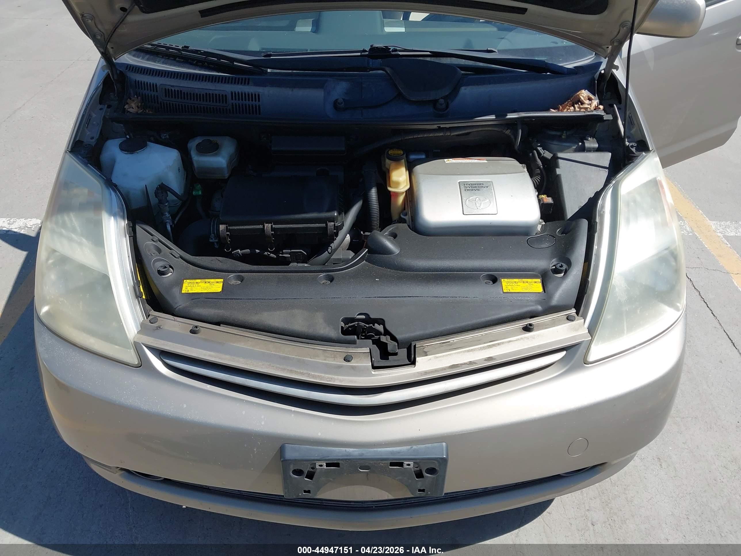 2005 Toyota Prius   Золотой vin: JTDKB20U053092072