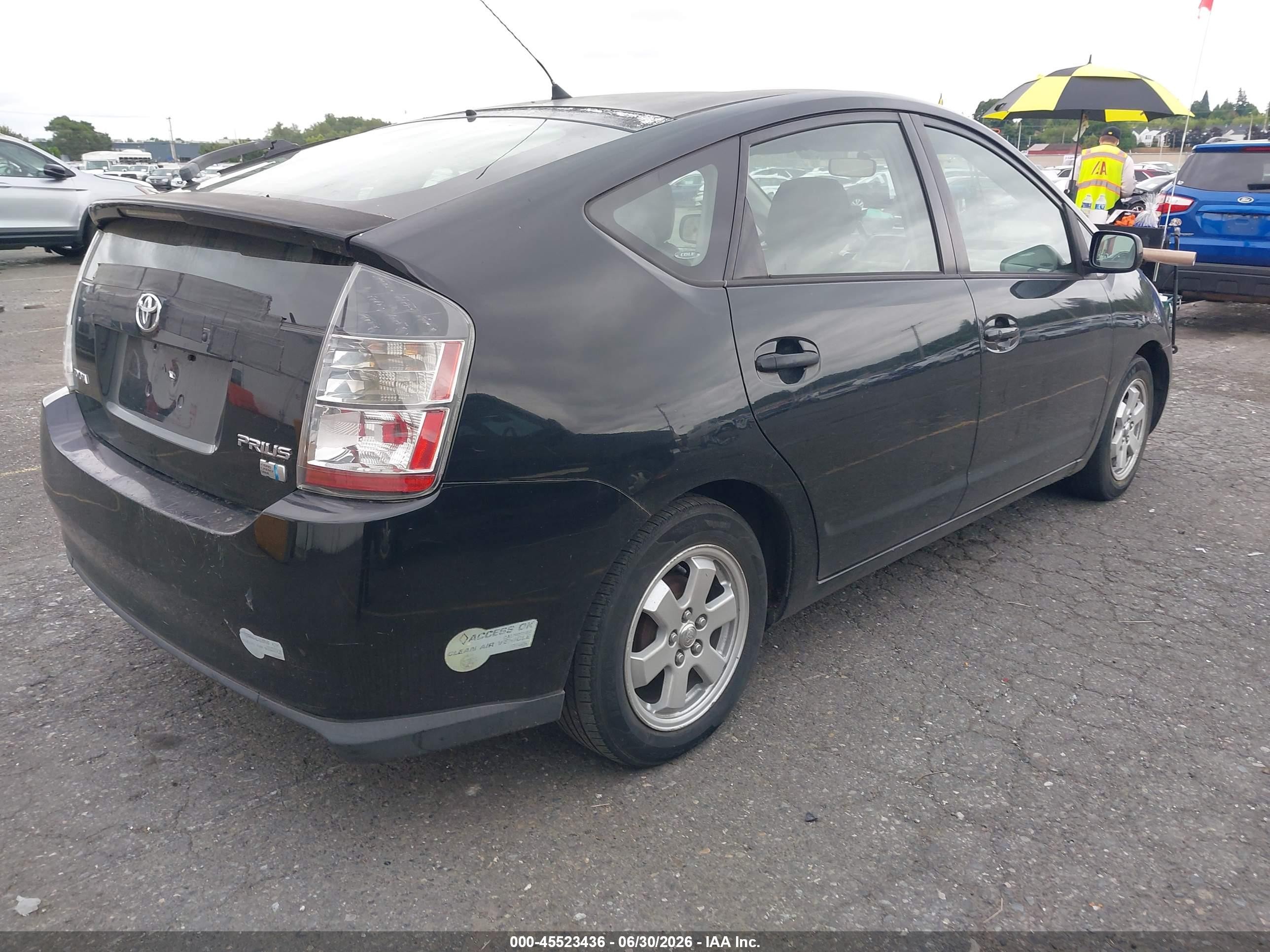2005 Toyota Prius   Черный vin: JTDKB20U053108111