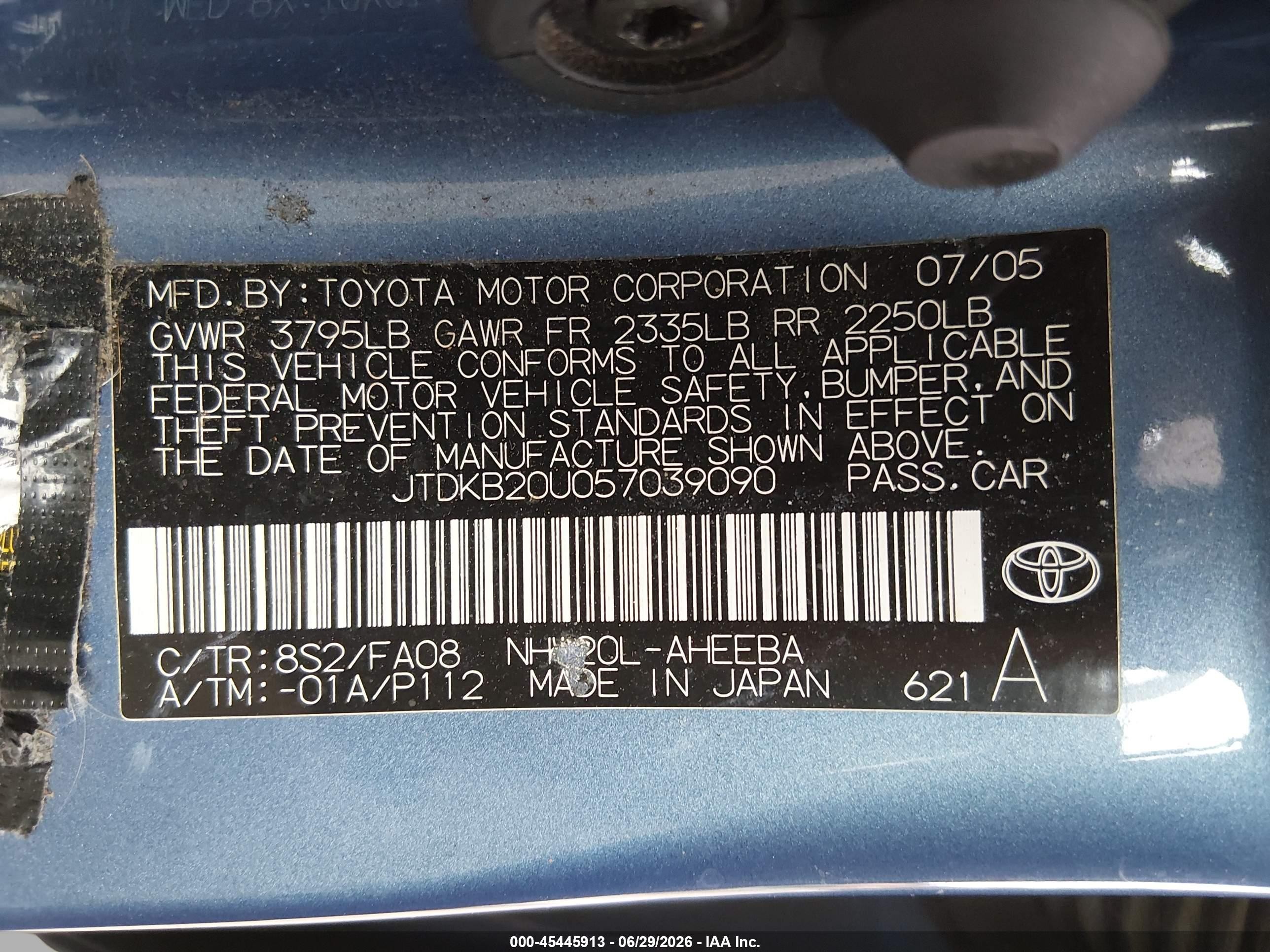 2005 Toyota Prius   Light Blue vin: JTDKB20U057039090