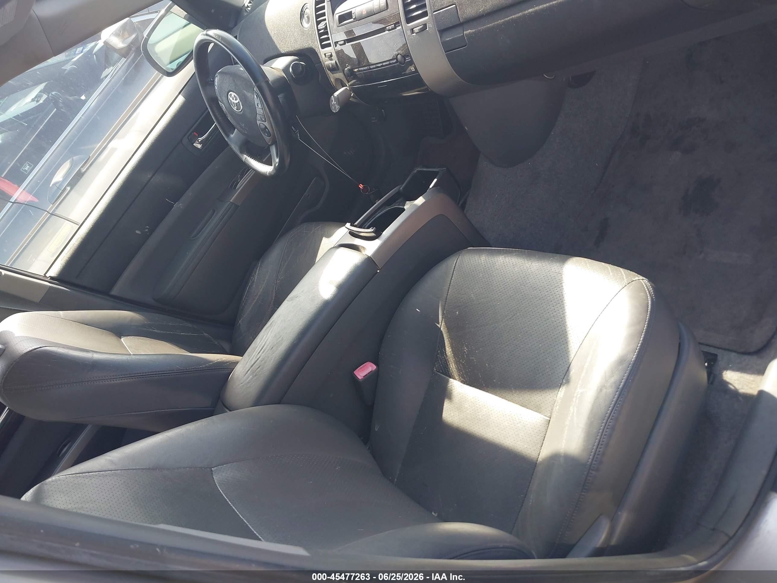 2006 Toyota Prius   Silver vin: JTDKB20U063140557