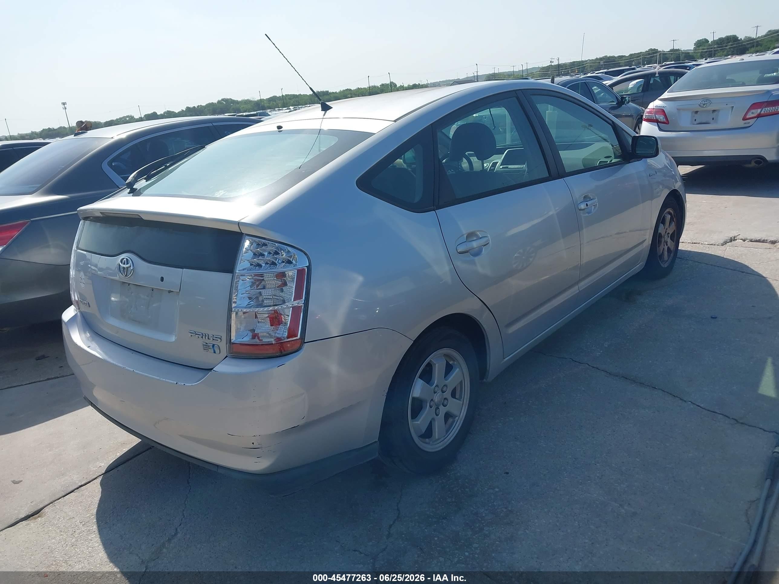 2006 Toyota Prius   Silver vin: JTDKB20U063140557