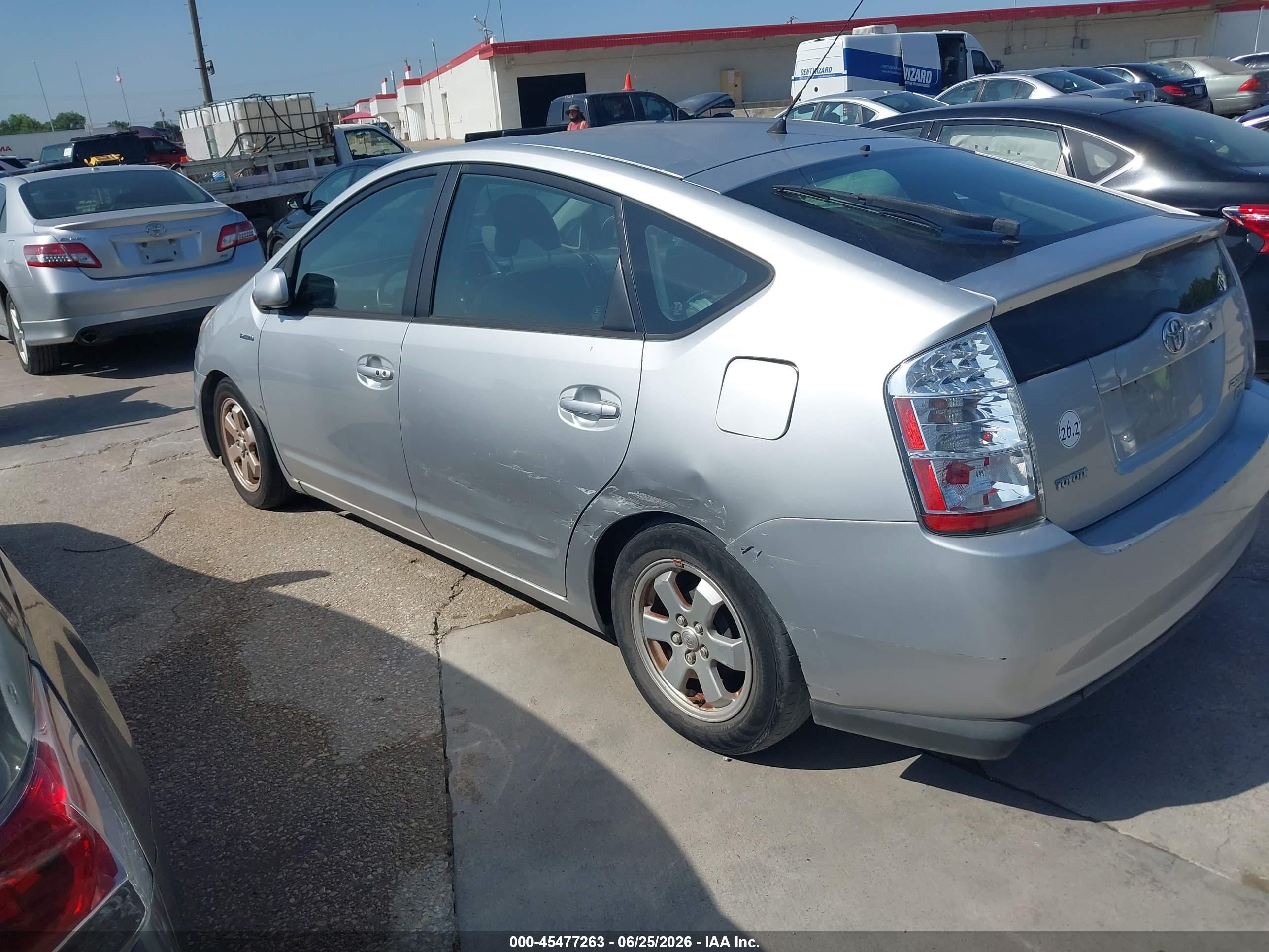 2006 Toyota Prius   Silver vin: JTDKB20U063140557