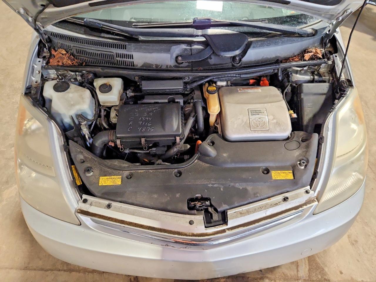 2006 Toyota Prius Base Silver vin: JTDKB20U067063018