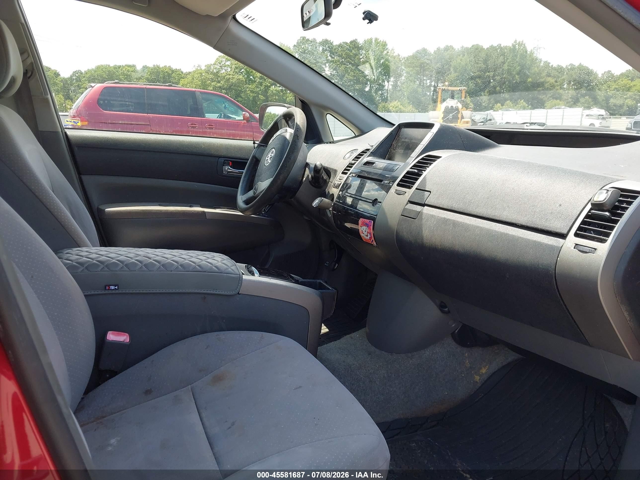 2006 Toyota Prius   Red vin: JTDKB20U067067425