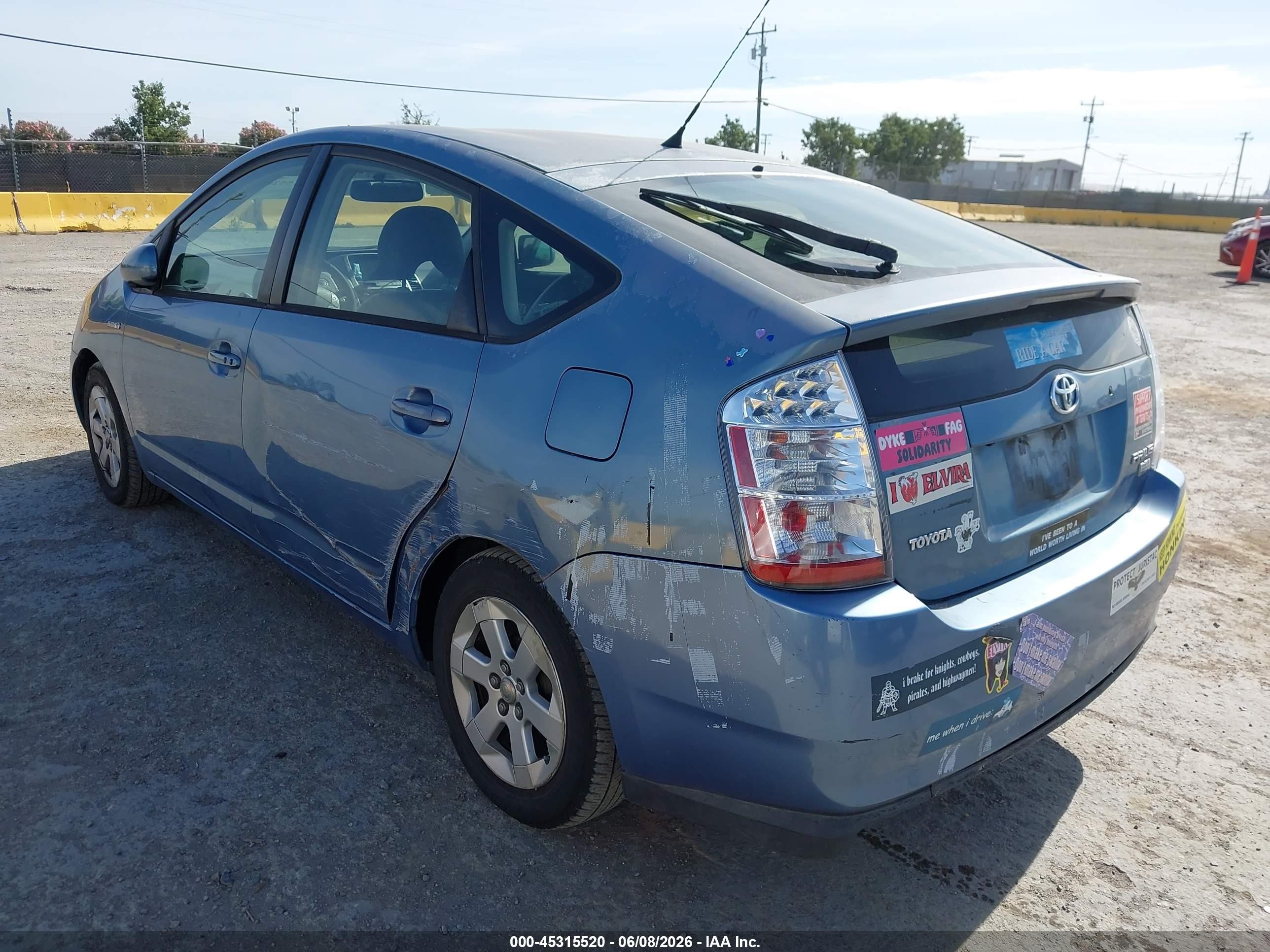 2006 Toyota Prius   Blue vin: JTDKB20U067079557