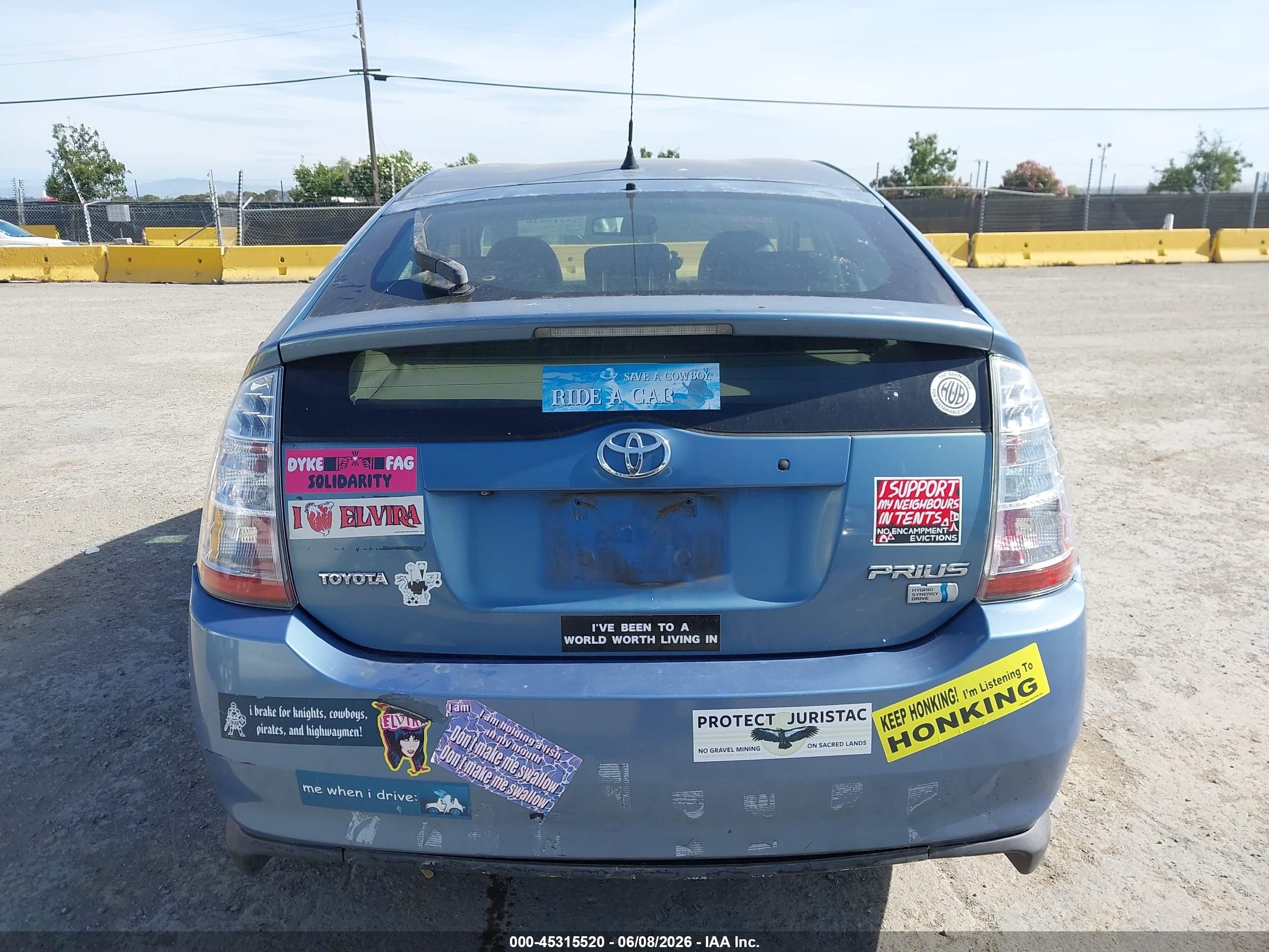 2006 Toyota Prius   Blue vin: JTDKB20U067079557