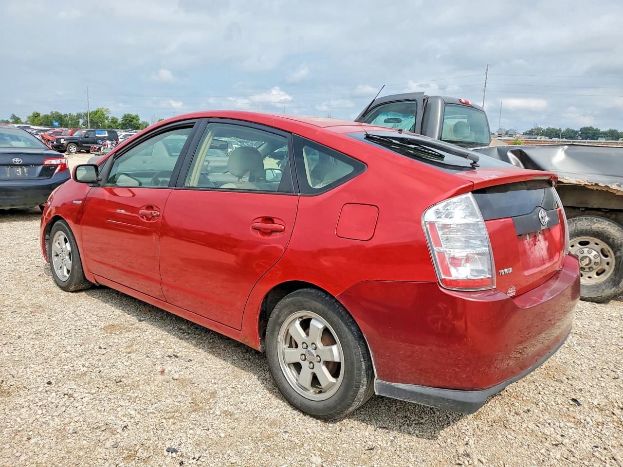 2006 Toyota Prius Base Red vin: JTDKB20U067521558