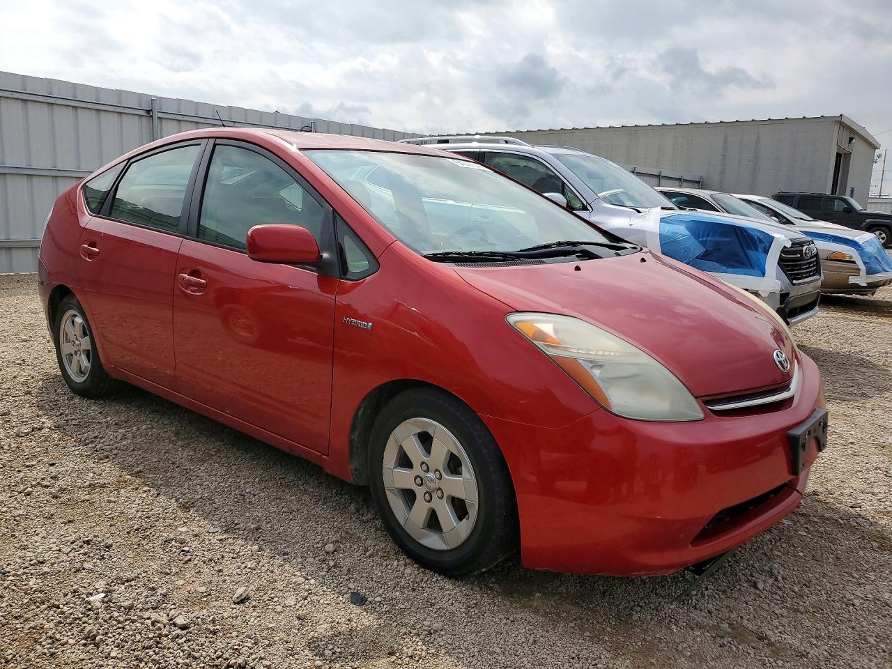 2006 Toyota Prius Base Red vin: JTDKB20U067521558