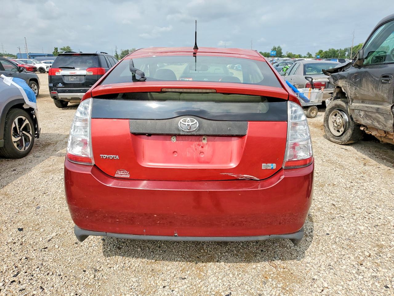 2006 Toyota Prius Base Red vin: JTDKB20U067521558