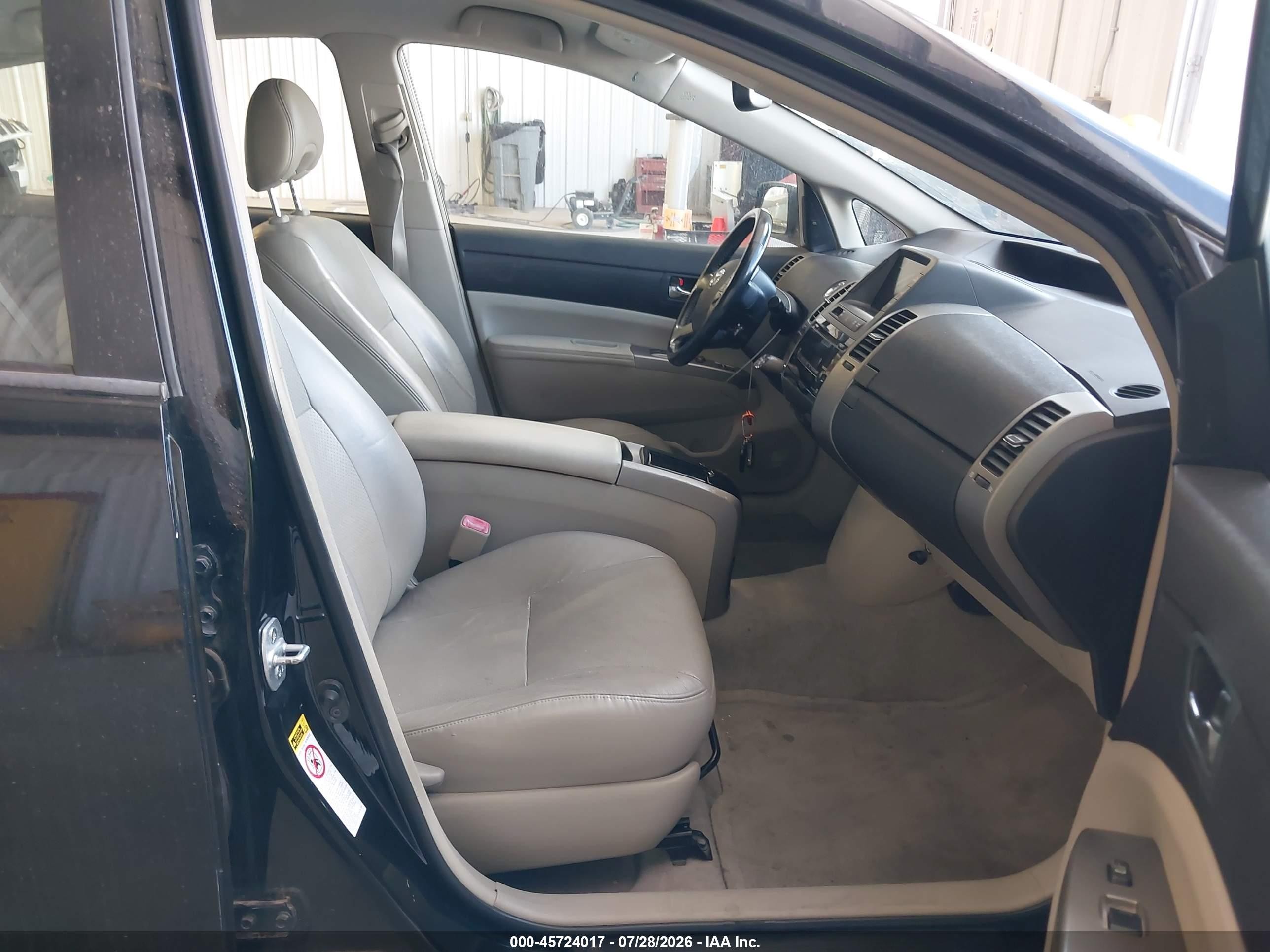 2006 Toyota Prius   Black vin: JTDKB20U067540157