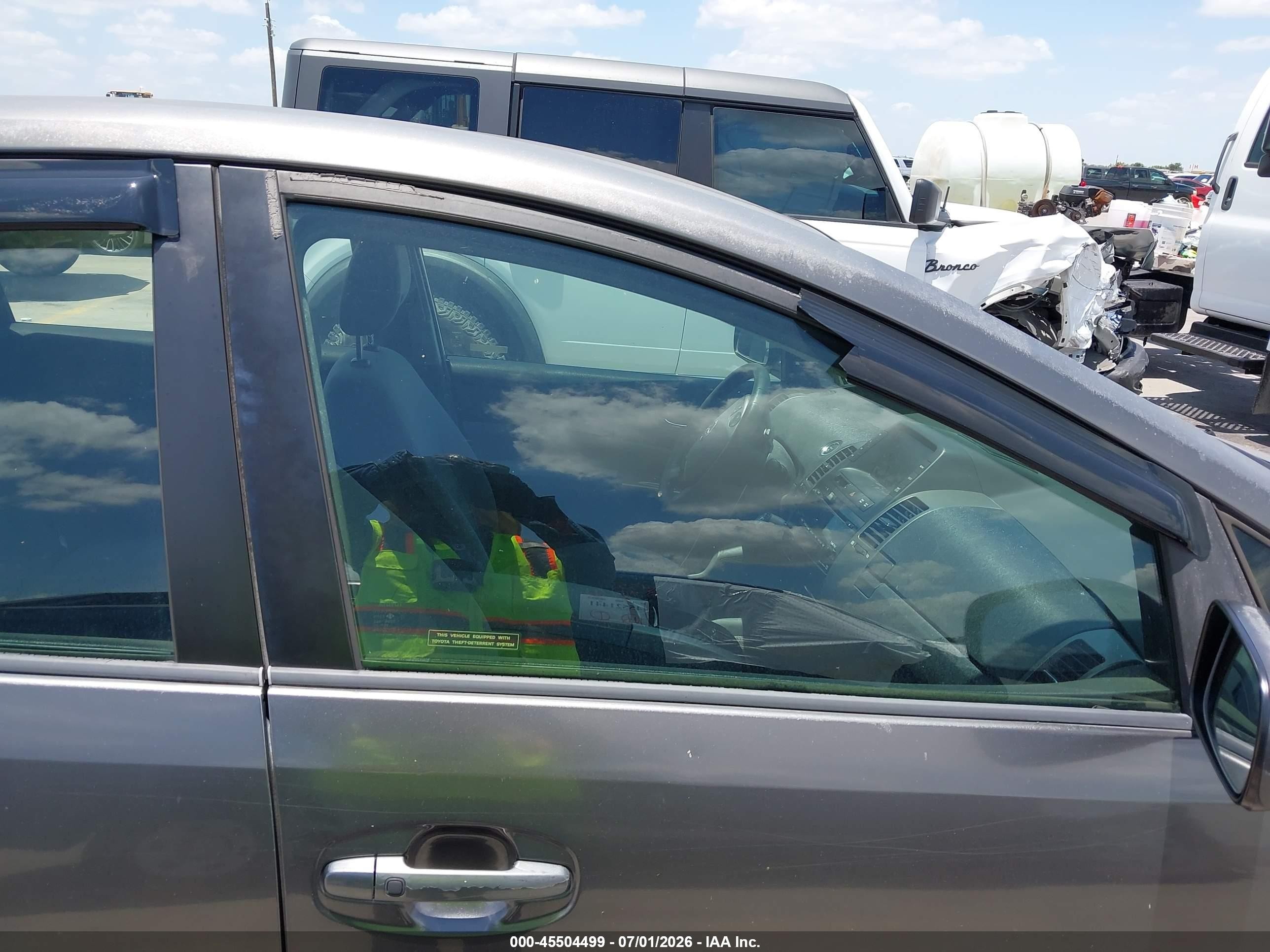 2007 Toyota Prius   Gray vin: JTDKB20U073230082