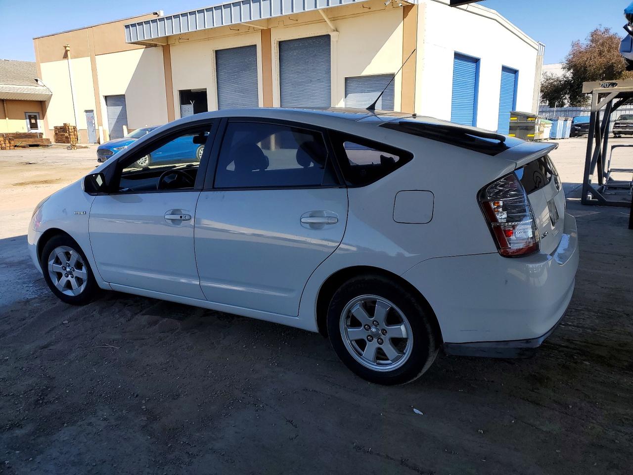2007 Toyota Prius Белый vin: JTDKB20U073274616