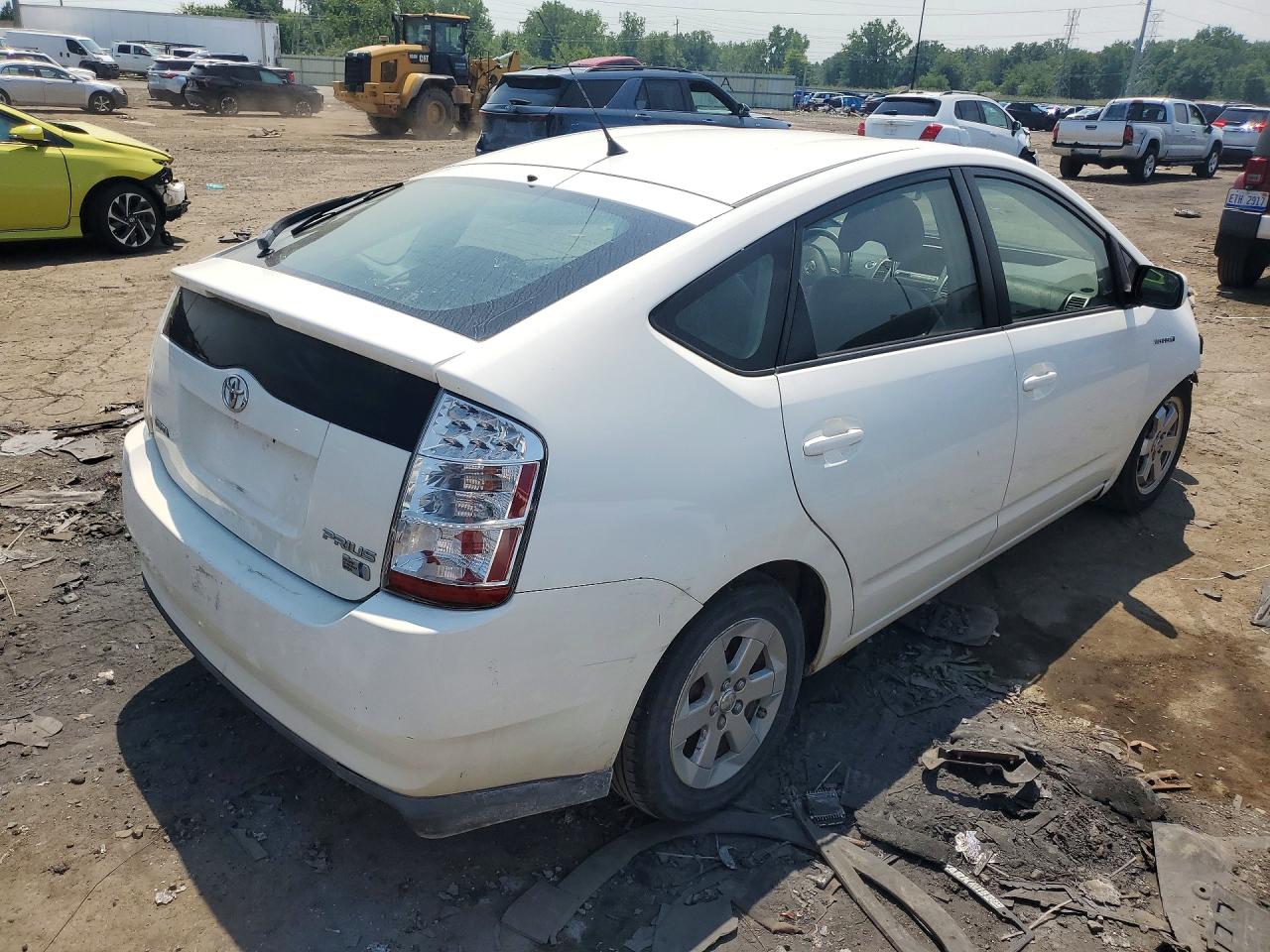 2007 Toyota Prius Base White vin: JTDKB20U077089054