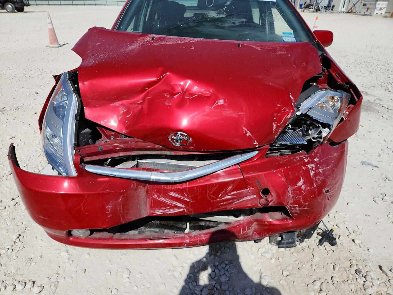 2007 Toyota Prius Base Red vin: JTDKB20U077548065