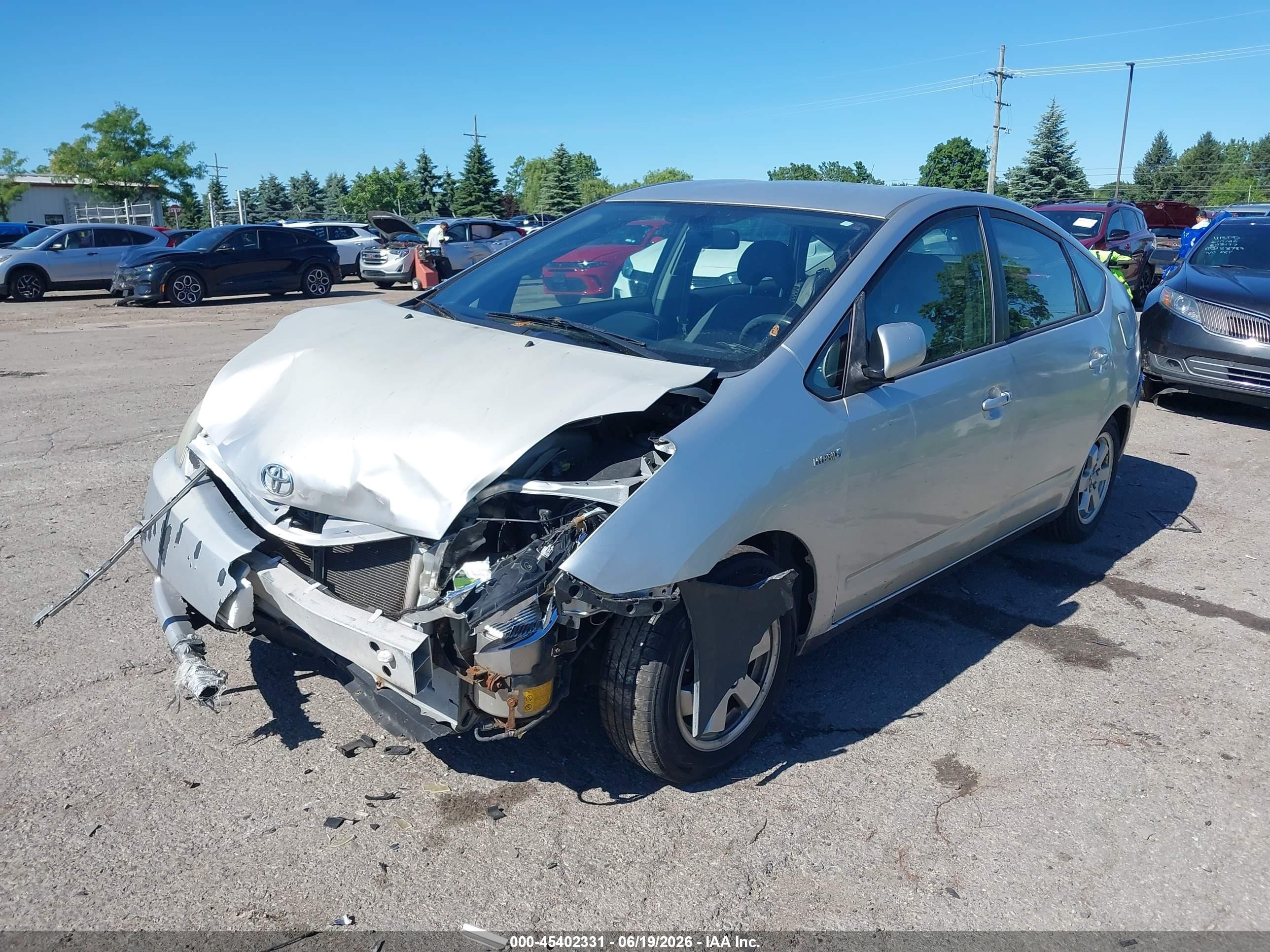 2007 Toyota Prius Серебряный vin: JTDKB20U077563102