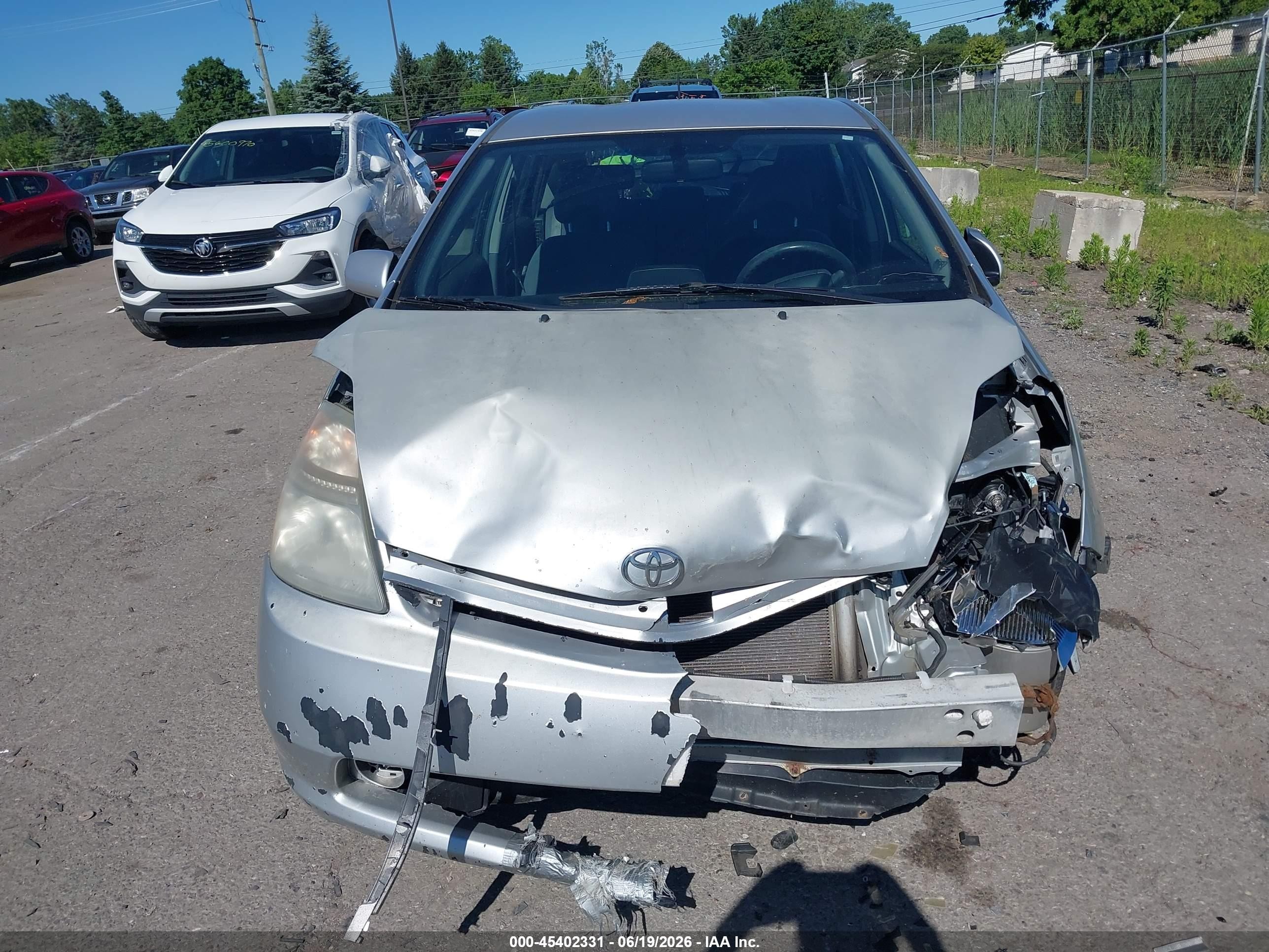 2007 Toyota Prius Серебряный vin: JTDKB20U077563102