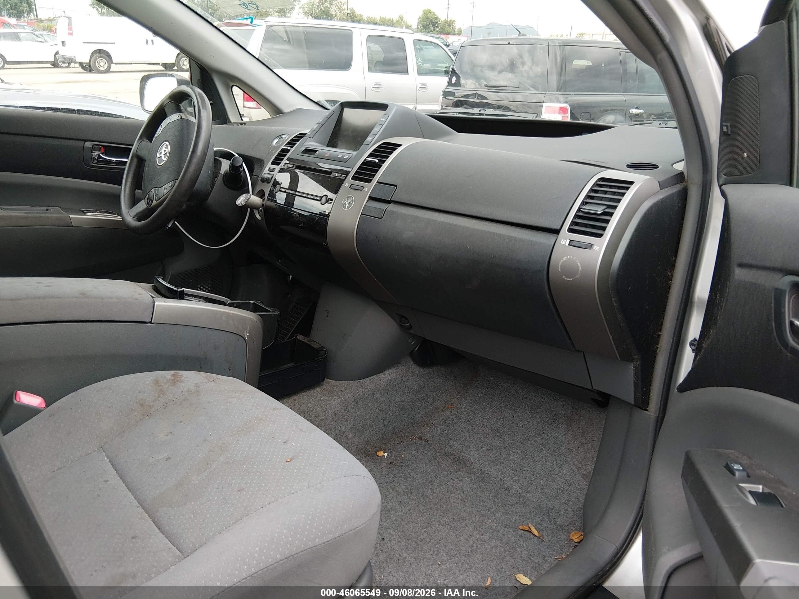 2007 Toyota Prius   Серебряный vin: JTDKB20U077569949