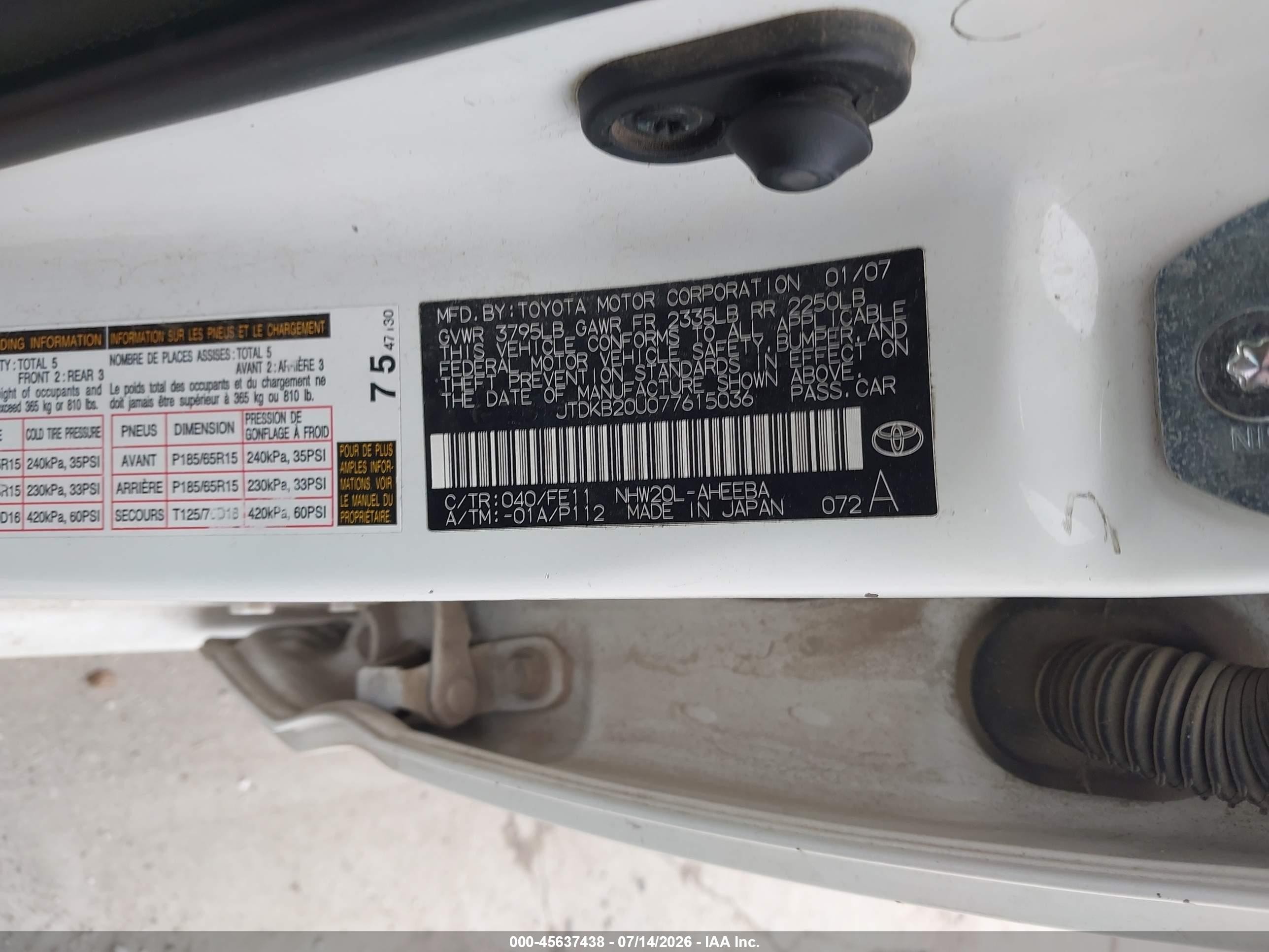2007 Toyota Prius   White vin: JTDKB20U077615036