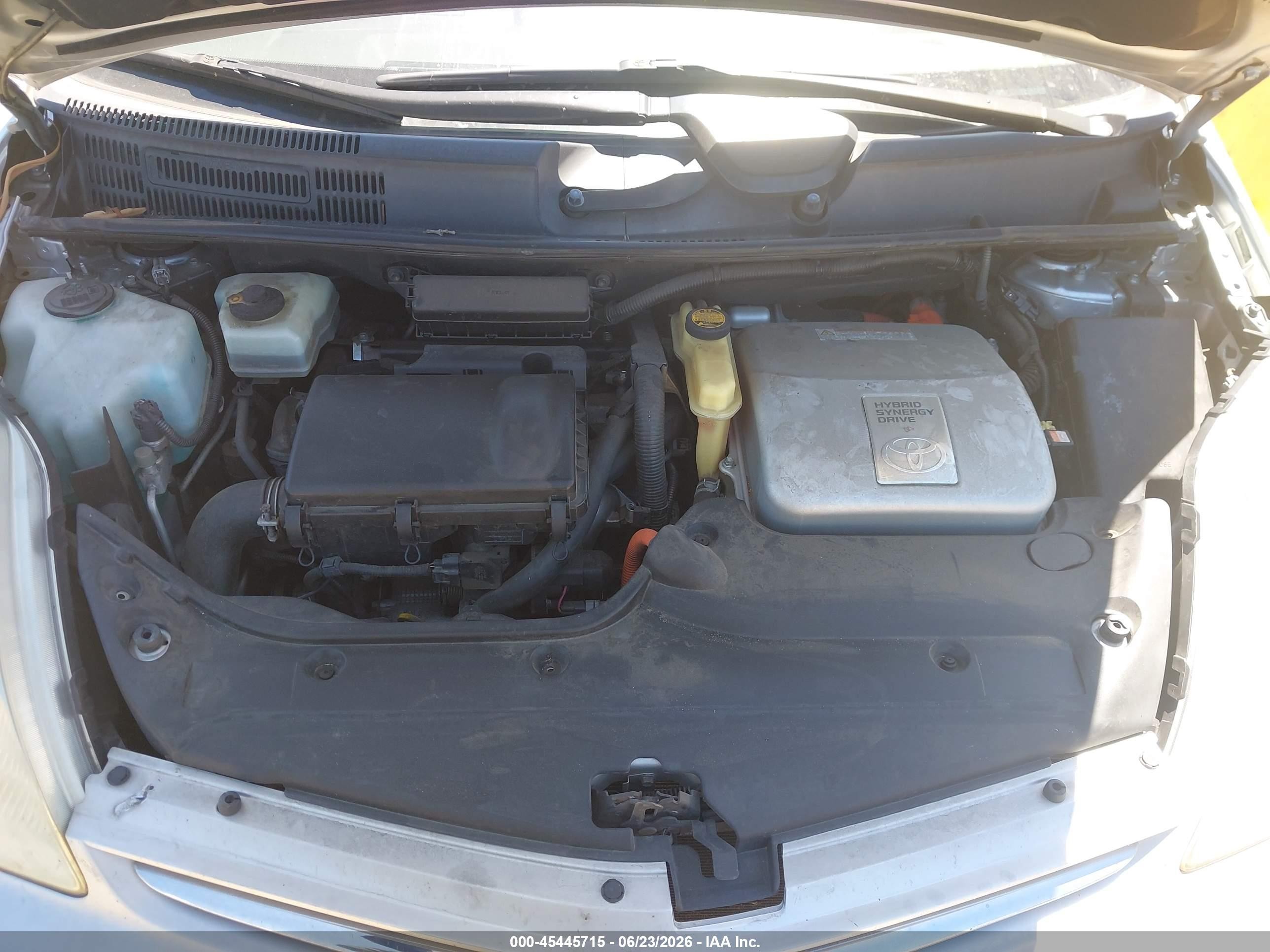 2007 Toyota Prius   Серебряный vin: JTDKB20U077630510