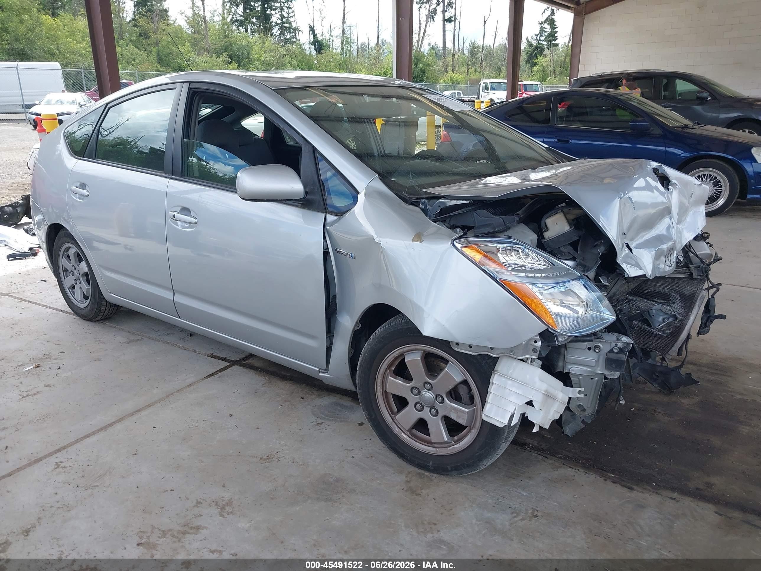 2007 Toyota Prius   Silver vin: JTDKB20U077639160