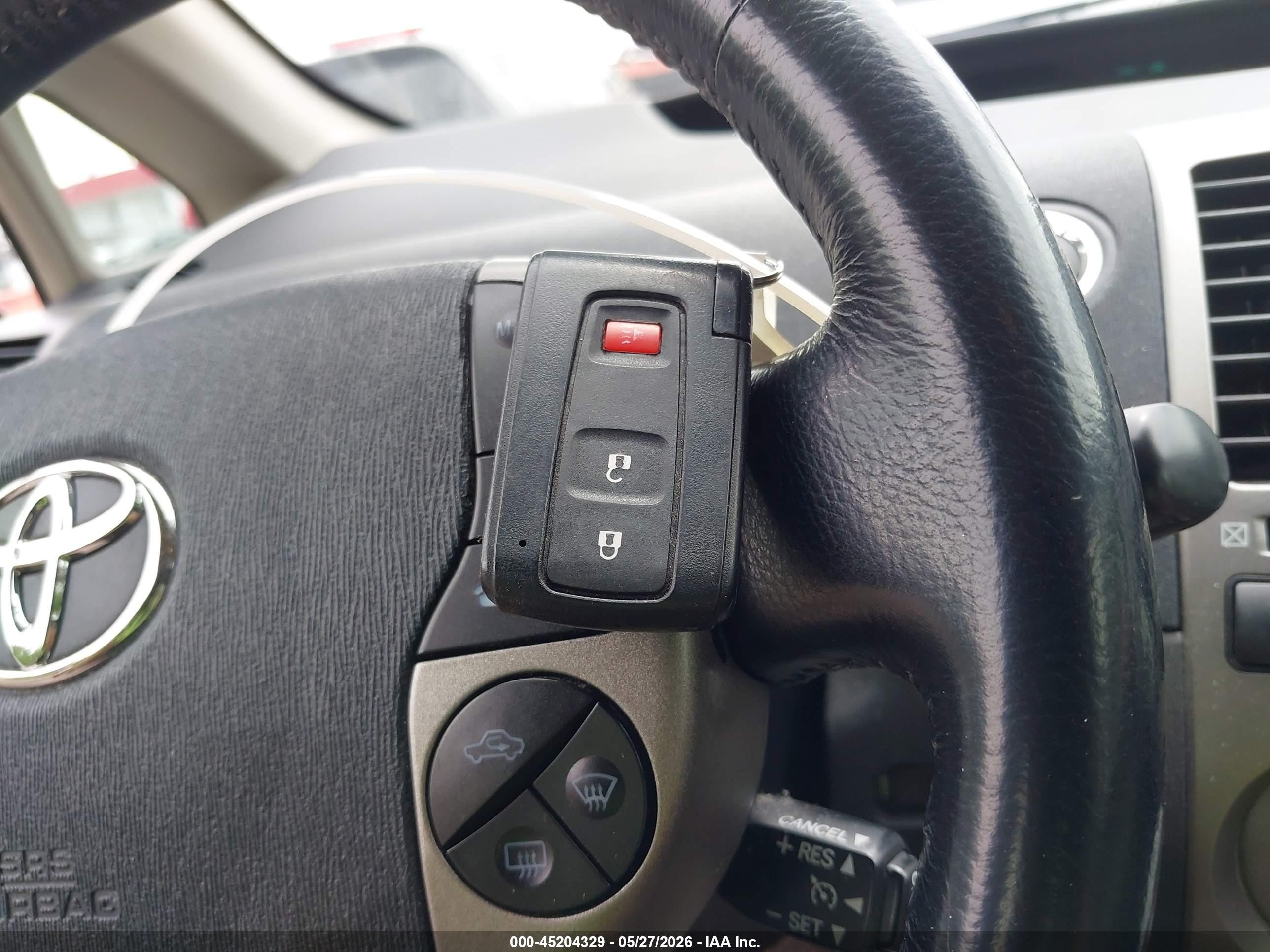 2007 Toyota Prius   Red vin: JTDKB20U077676595