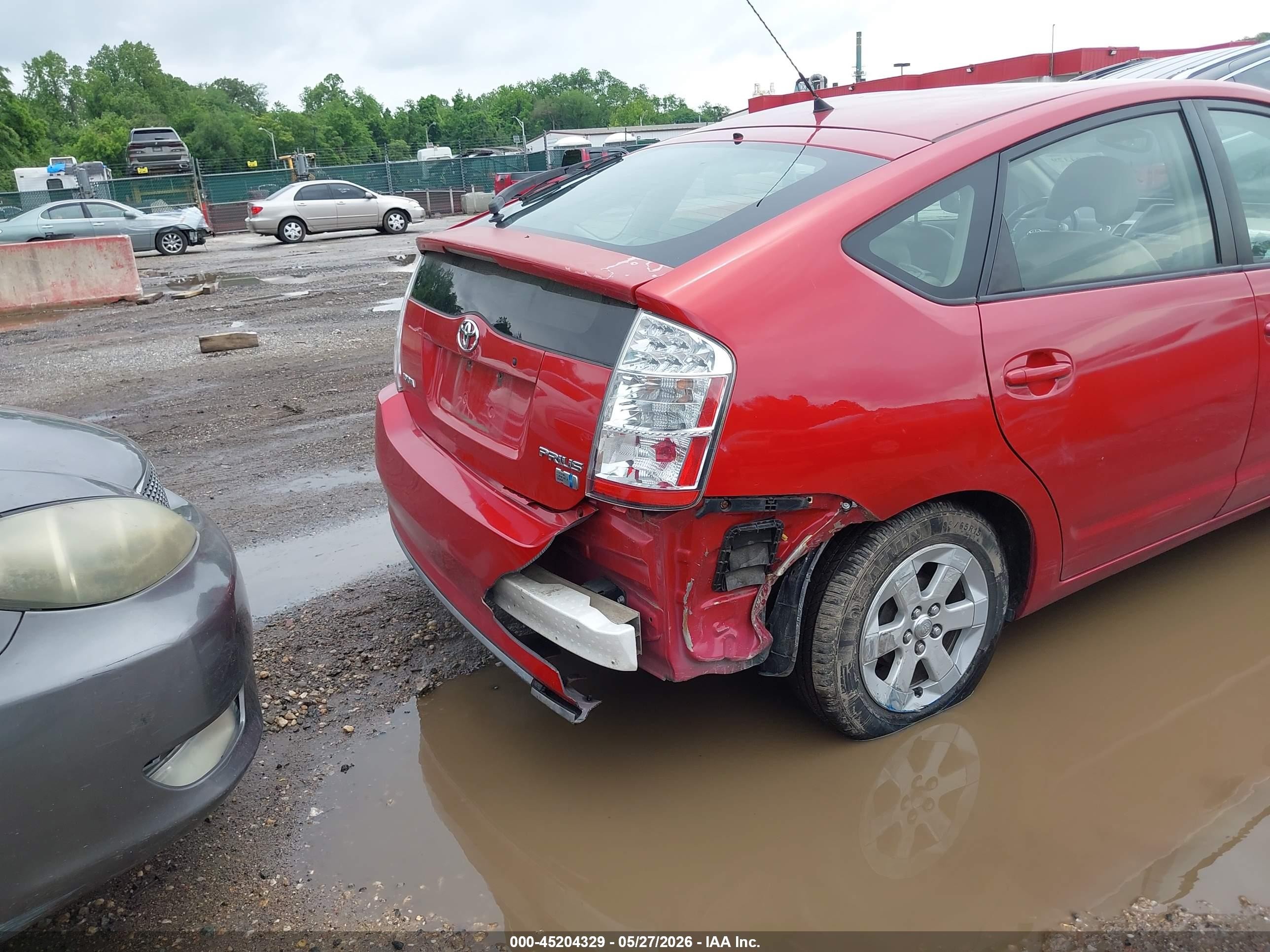2007 Toyota Prius   Red vin: JTDKB20U077676595