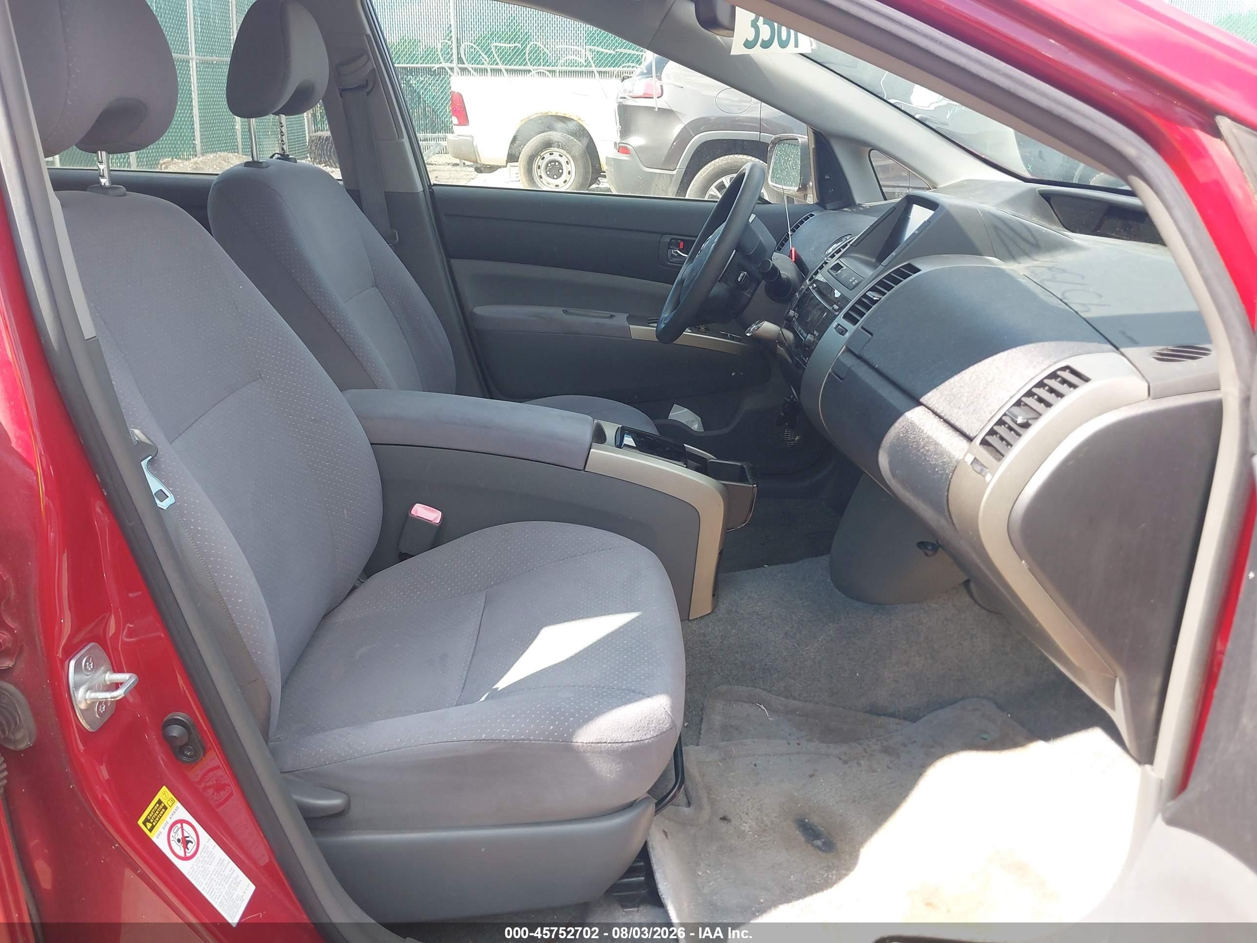 2007 Toyota Prius   Red vin: JTDKB20U077679660
