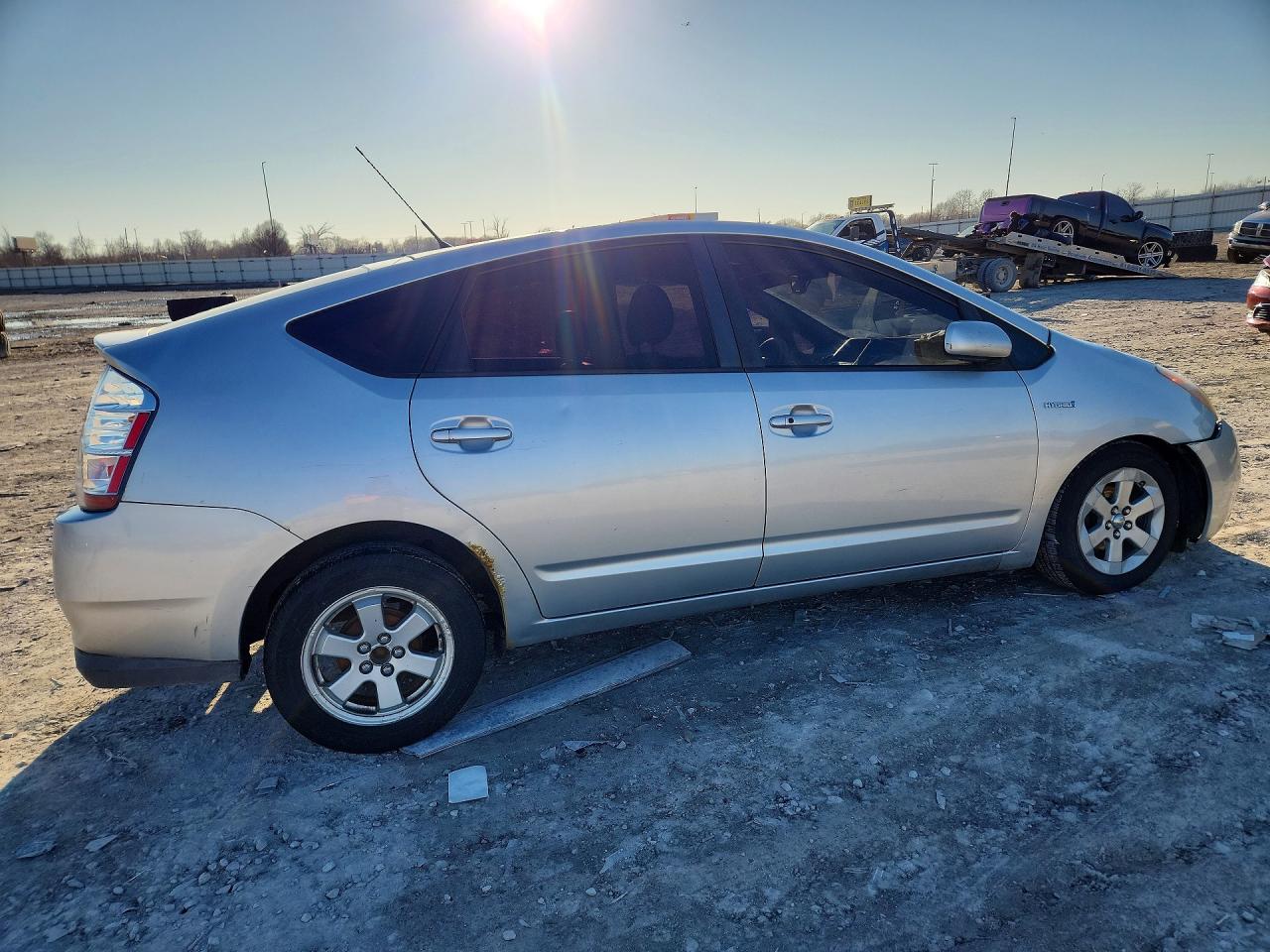 2008 Toyota Prius Silver vin: JTDKB20U083299288