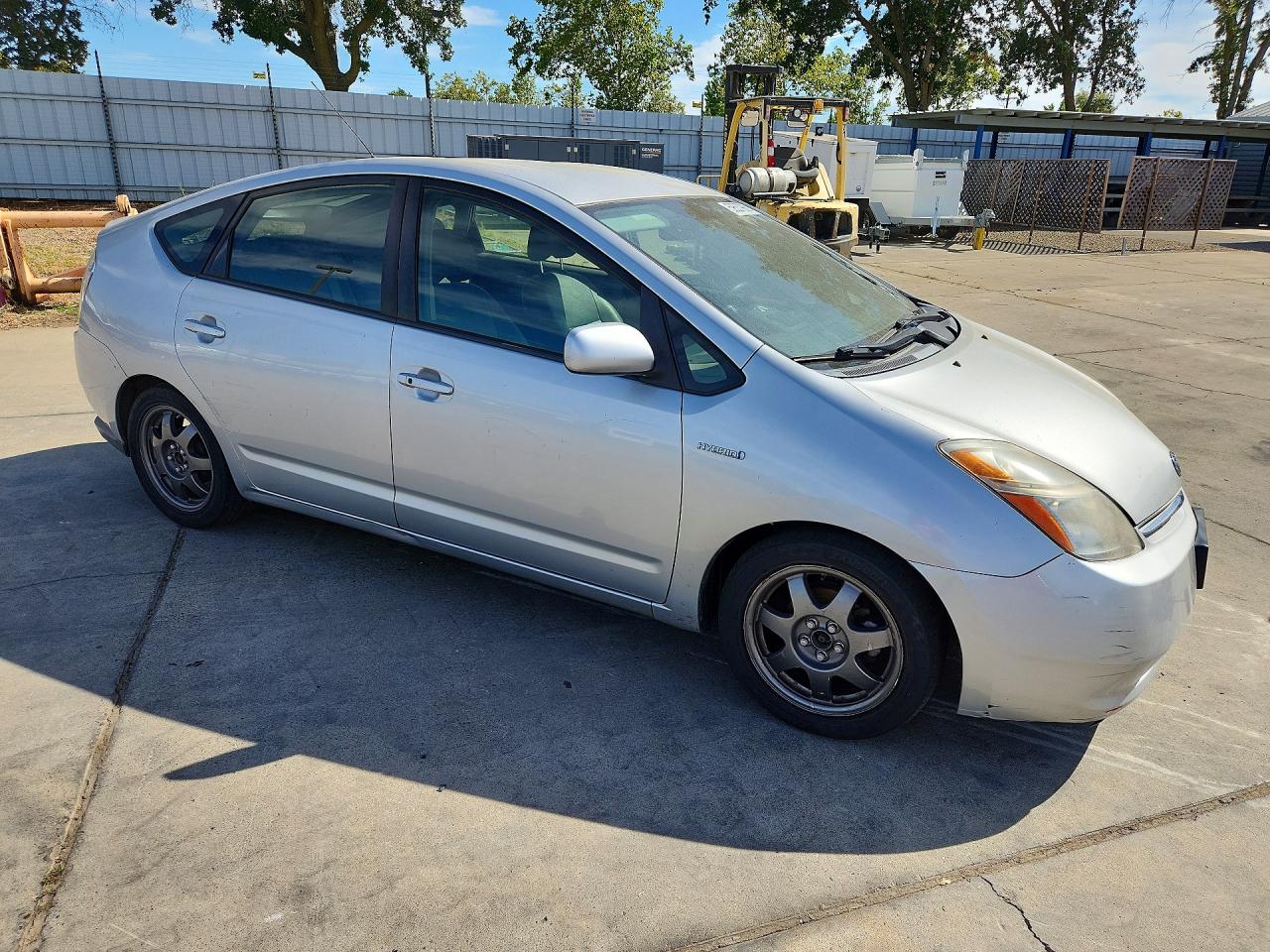 2008 Toyota Prius Touring Silver vin: JTDKB20U083315408